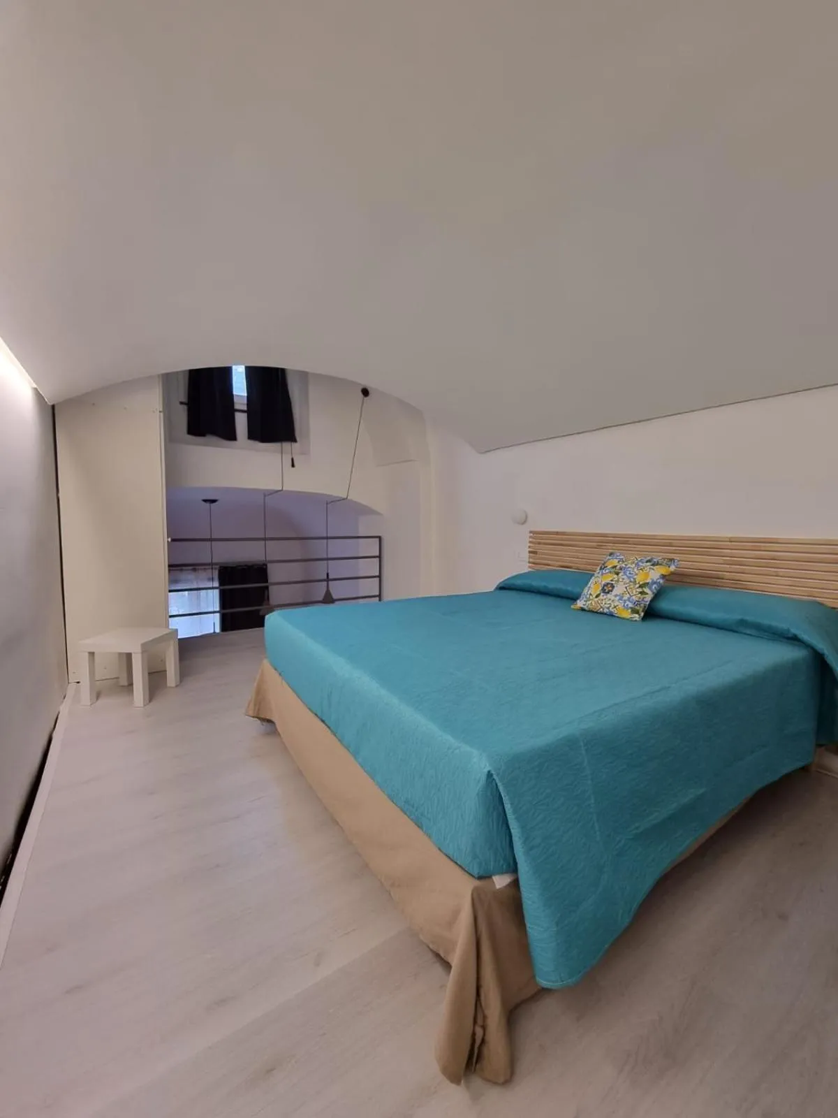 Bedroom, Bed in Celeste Costiera