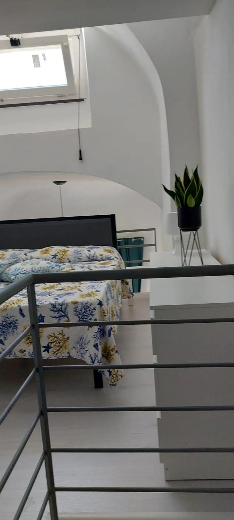 Bed in Celeste Costiera