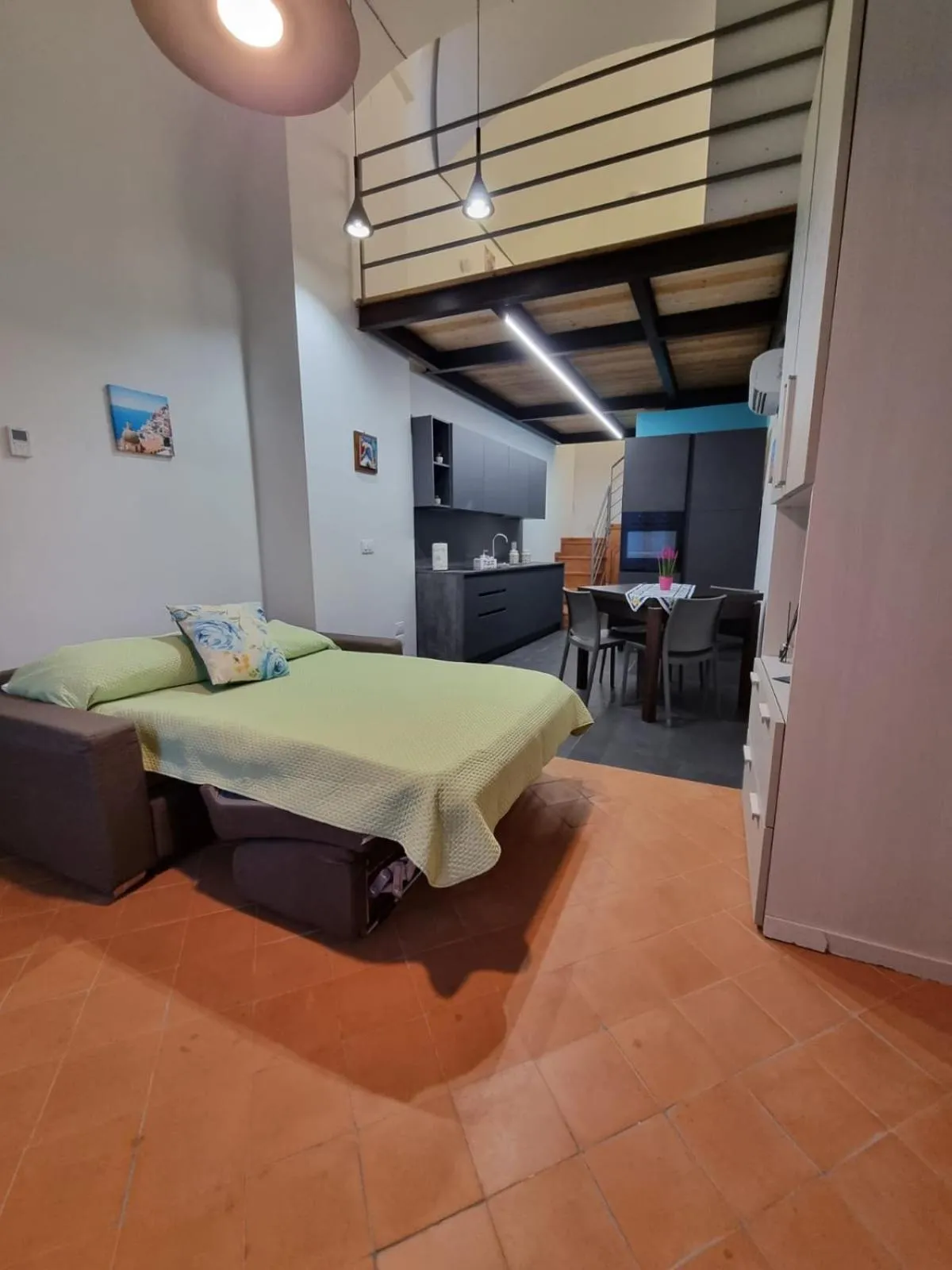Bed in Celeste Costiera