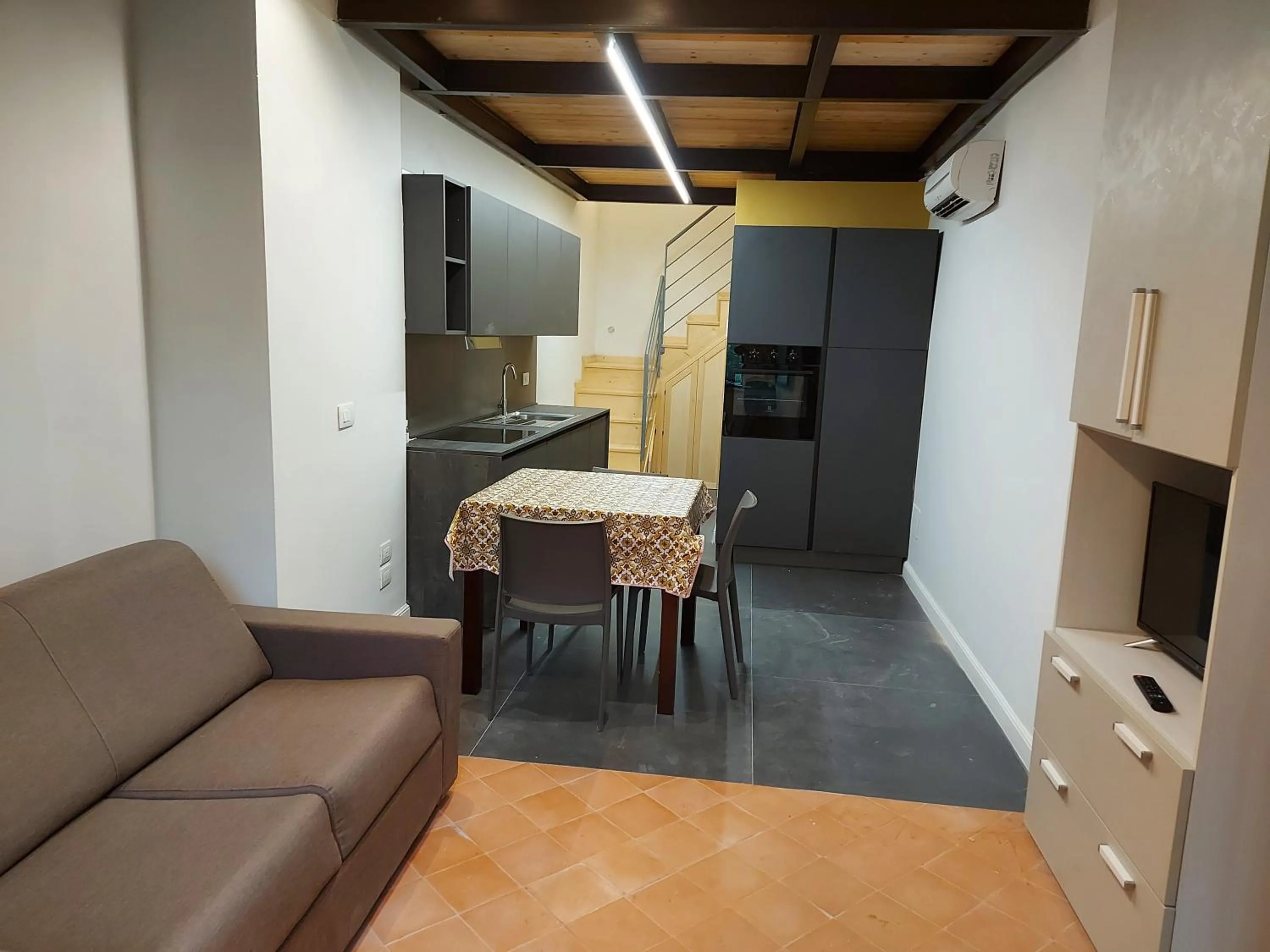 Dining area in Celeste Costiera