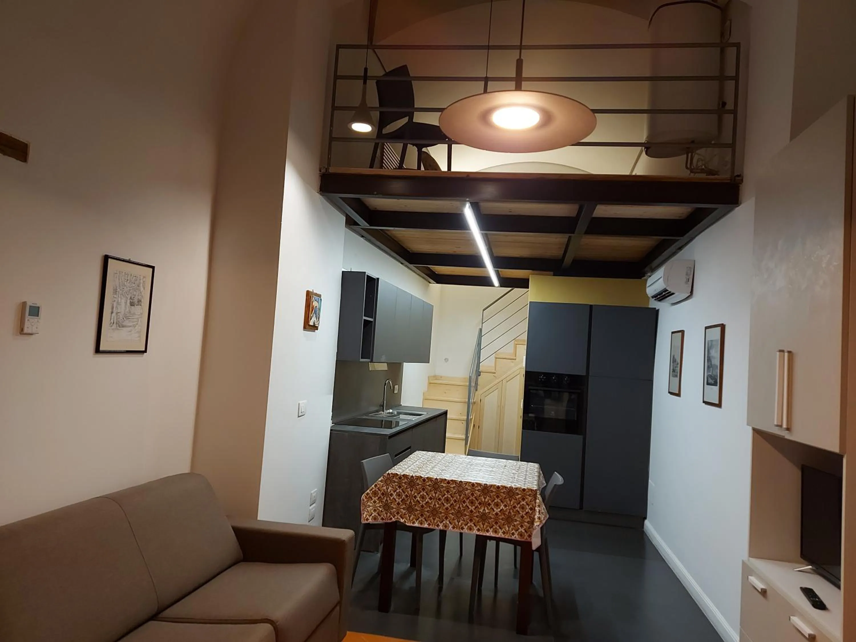 Photo of the whole room in Celeste Costiera