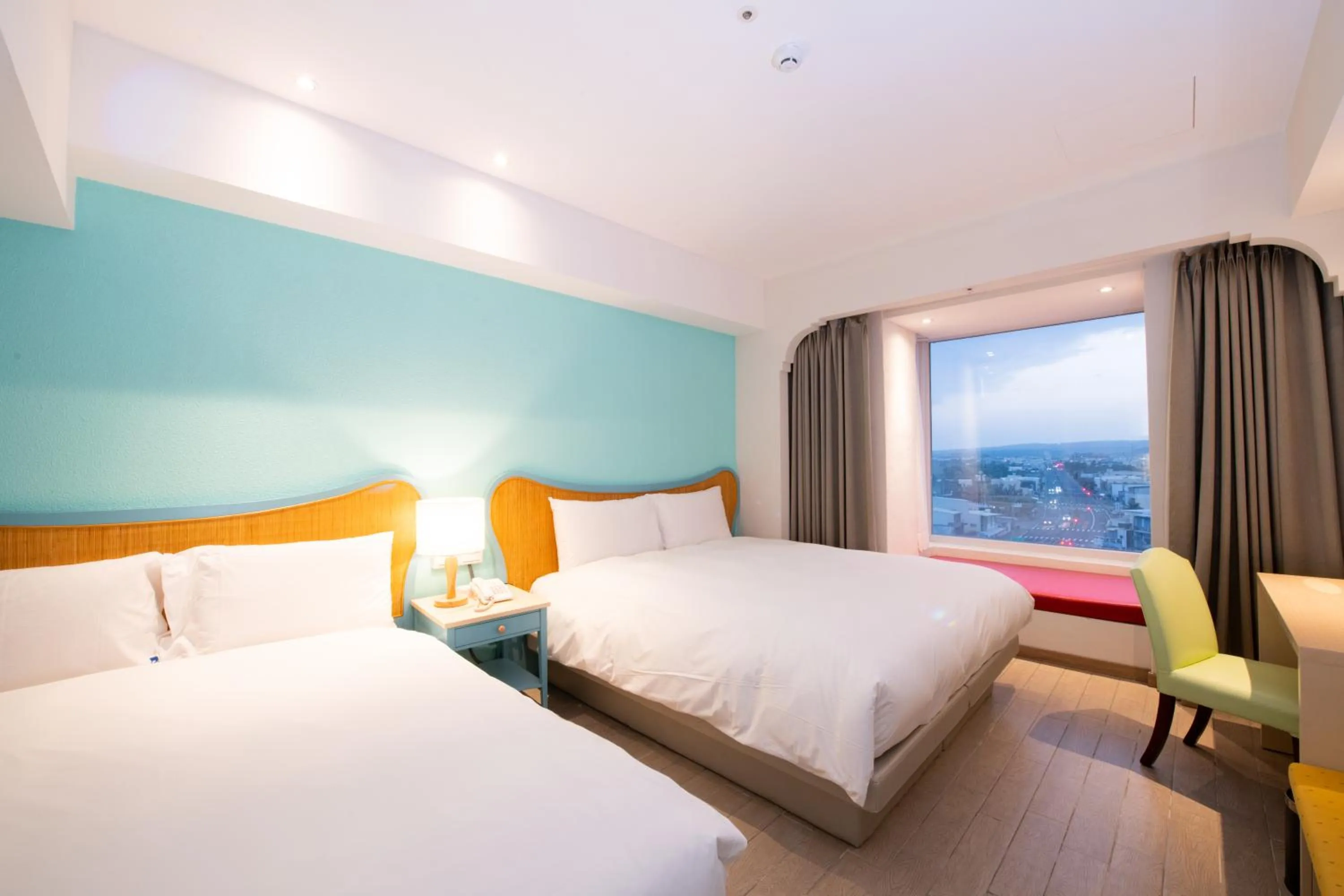 Photo of the whole room, Bed in Kenting Long Beach Hotel