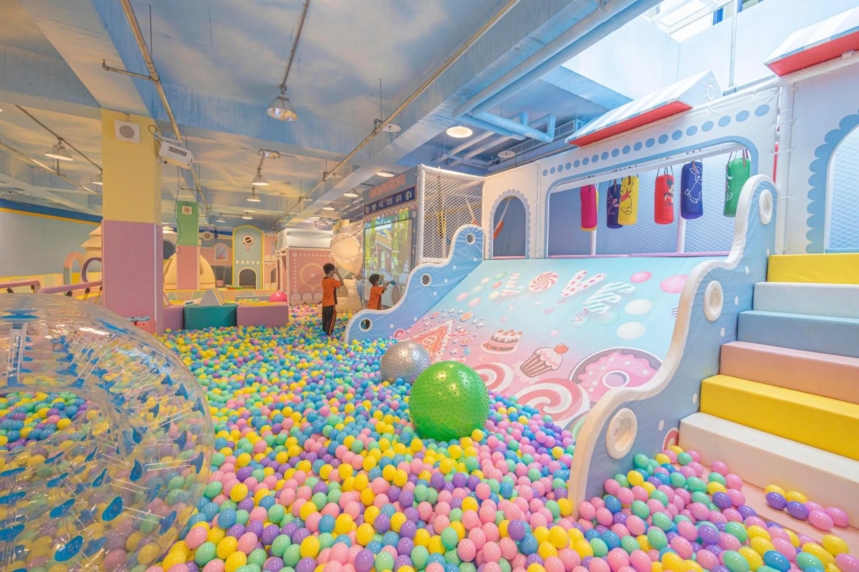 Children play ground in Kenting Long Beach Hotel