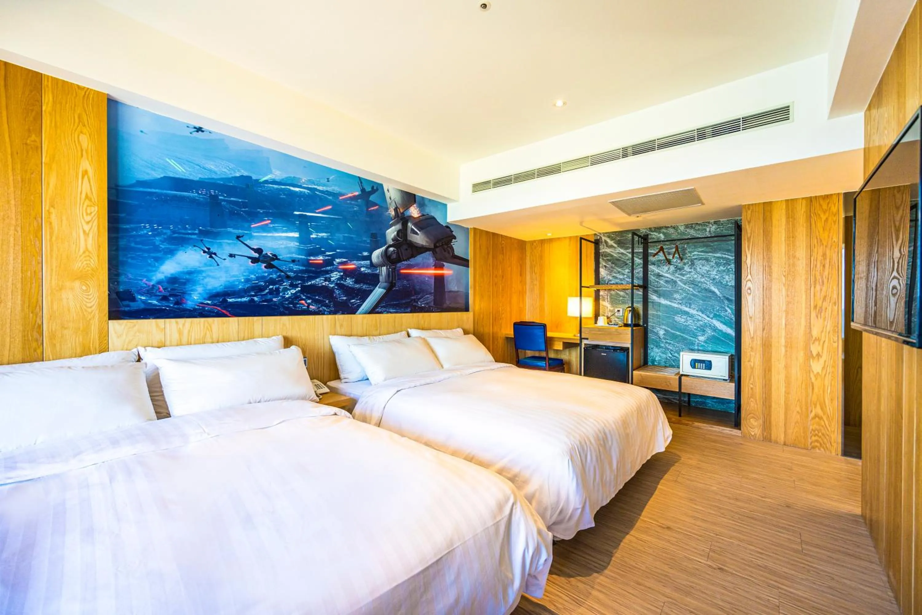 Bed in Kenting Long Beach Hotel