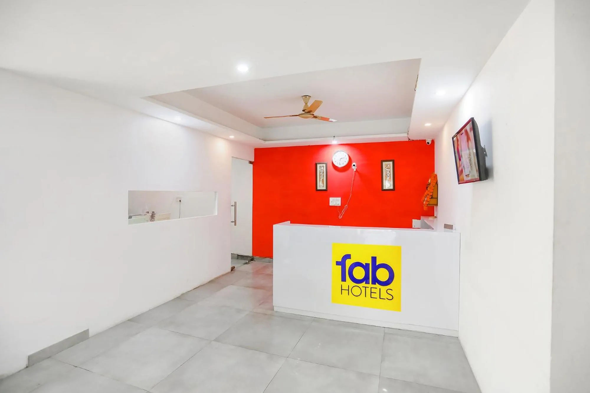 TV and multimedia in FabHotel F9 Sector 19