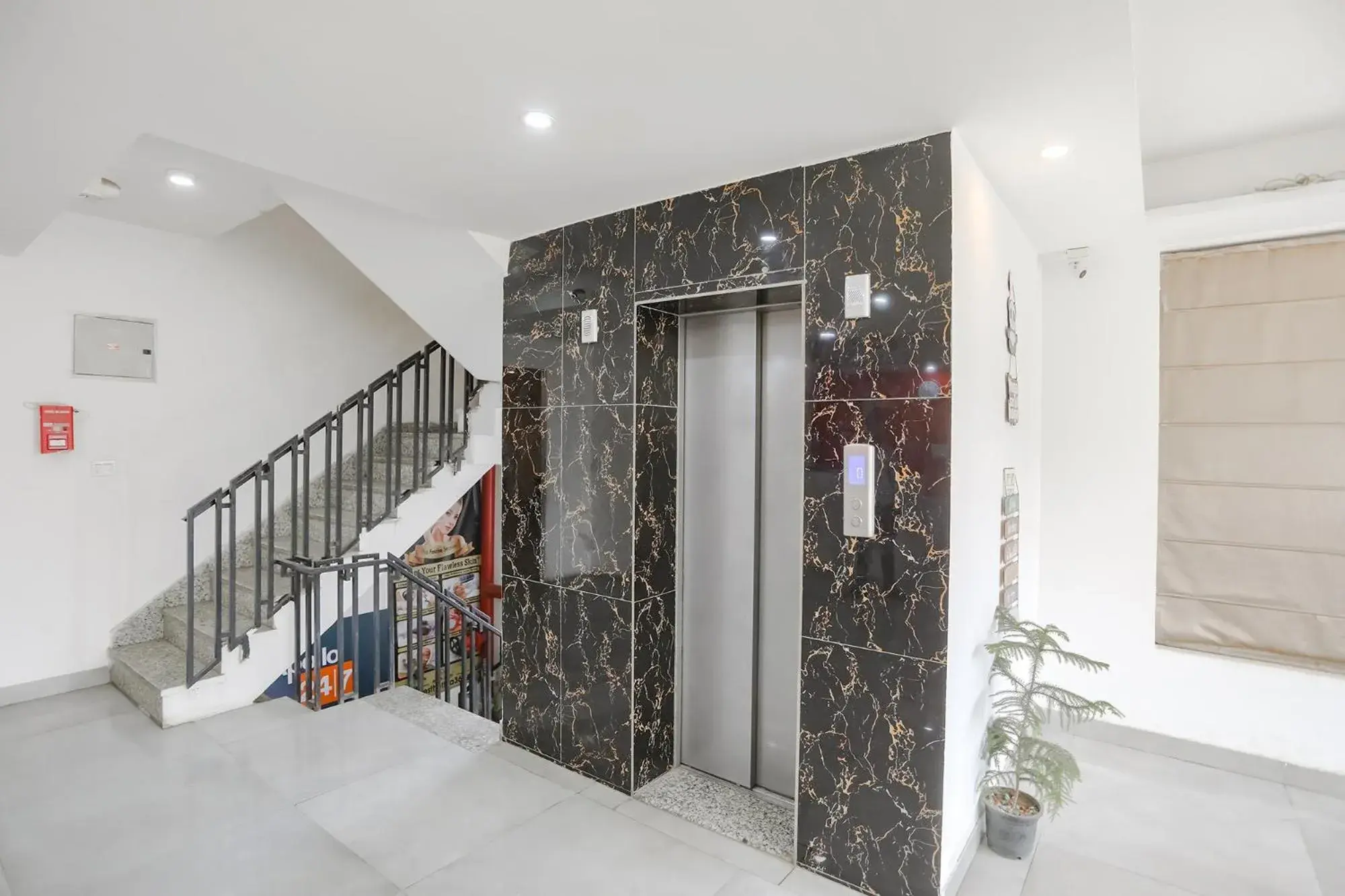 Lobby or reception in FabHotel F9 Sector 19 Lobby or reception in FabHotel F9 Sector 19