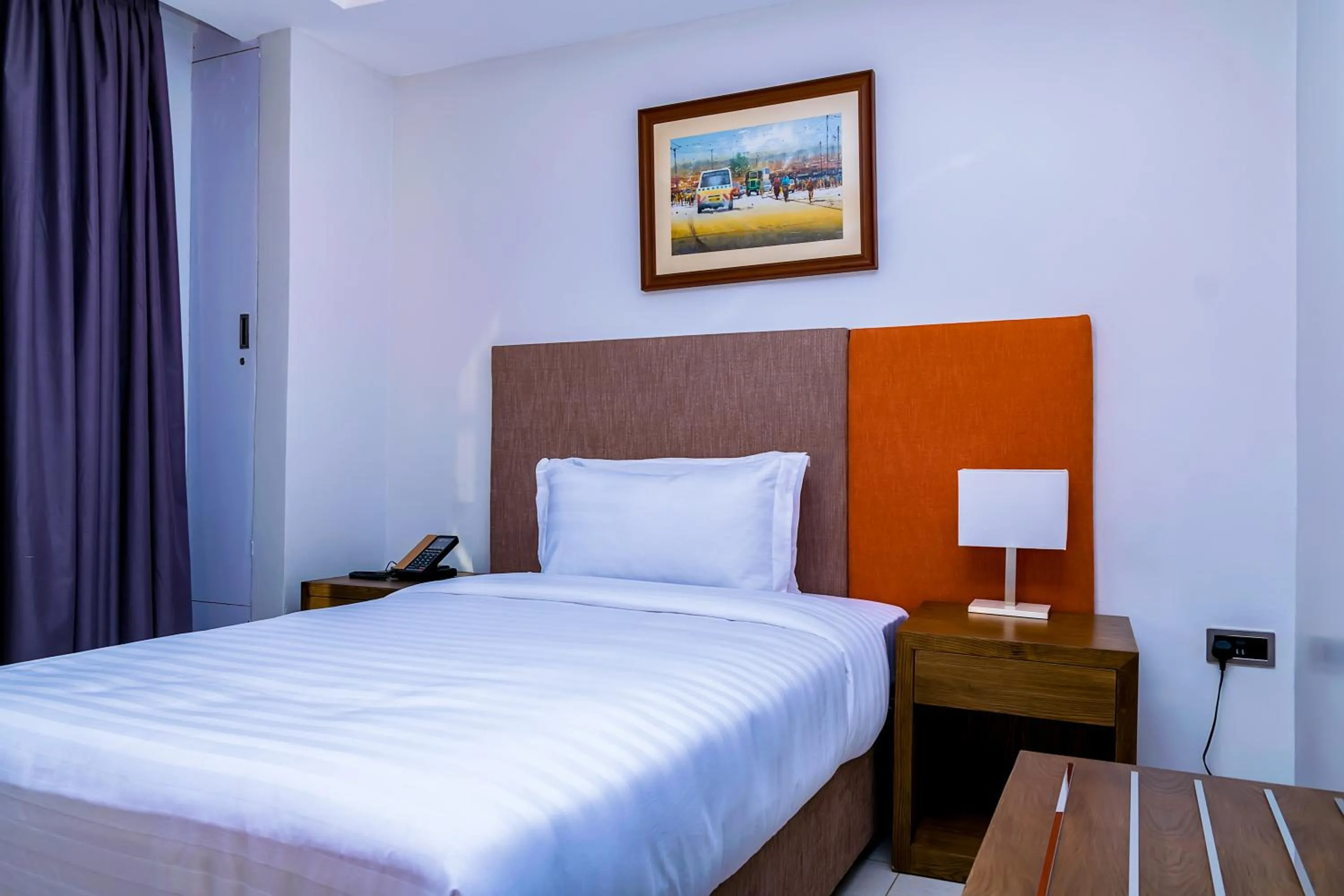 Bedroom, Bed in Canary Hotel Kampala