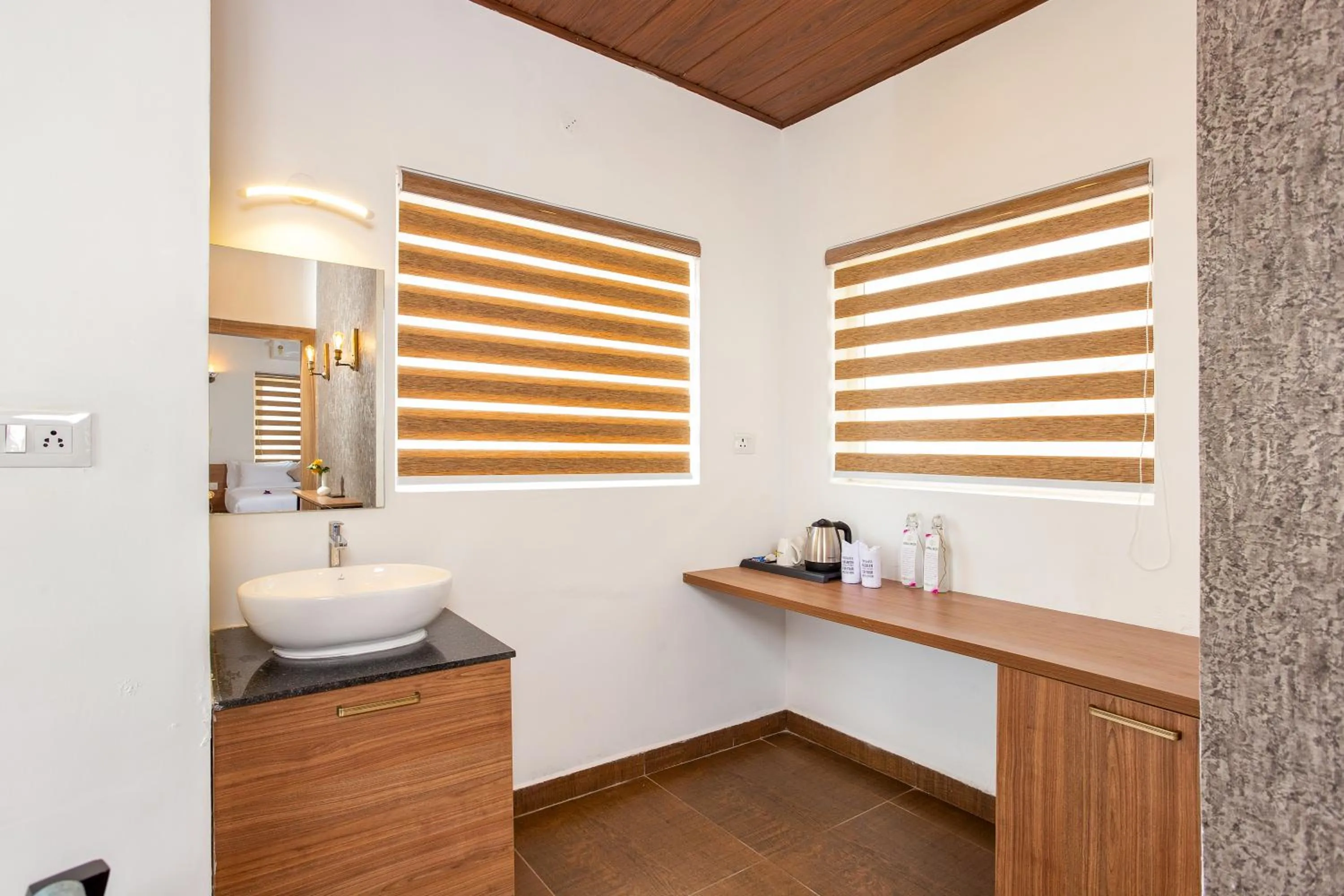 Kitchen or kitchenette in Ramee Wolkenburg Resort & Spa, Munnar