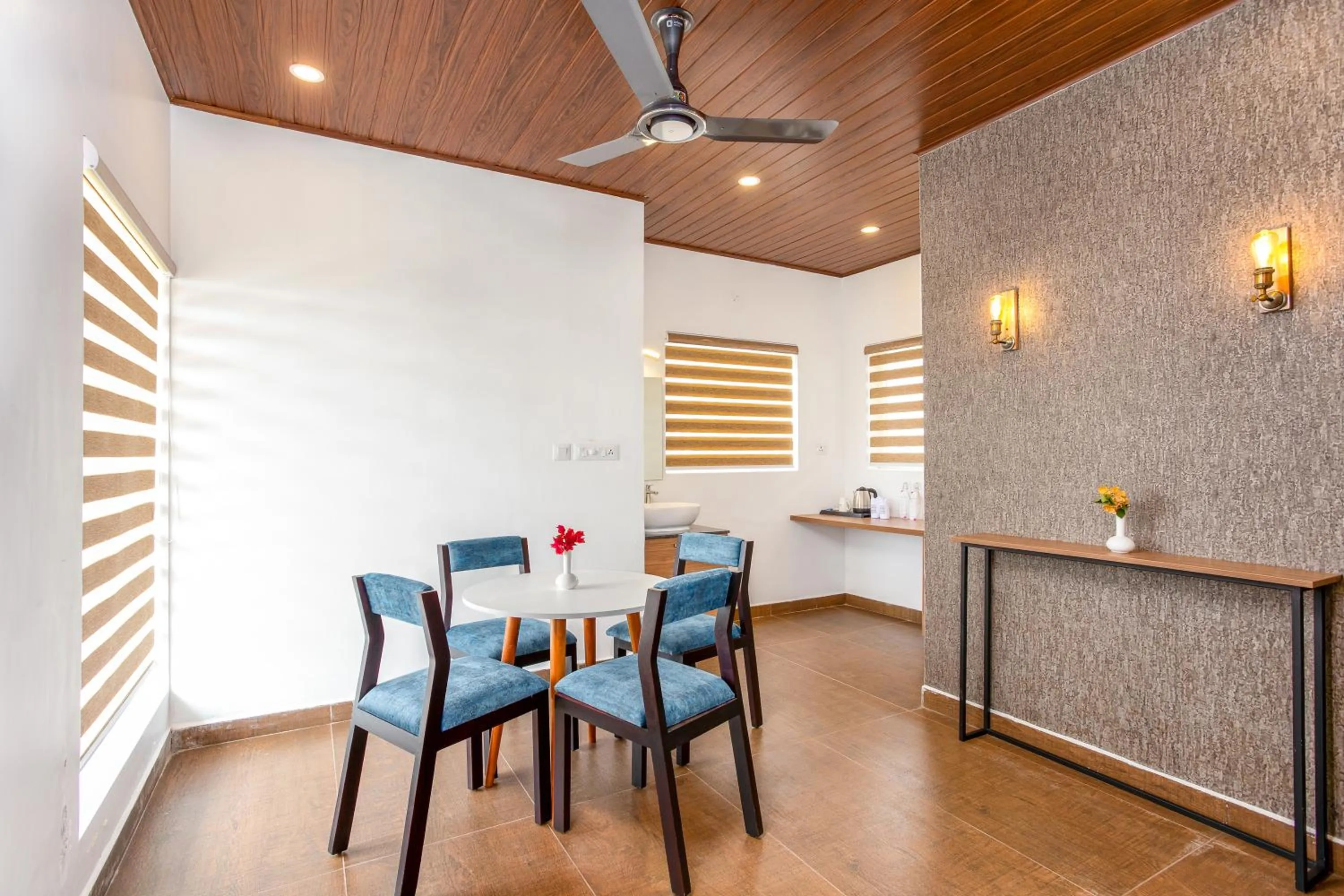 Living room in Ramee Wolkenburg Resort & Spa, Munnar