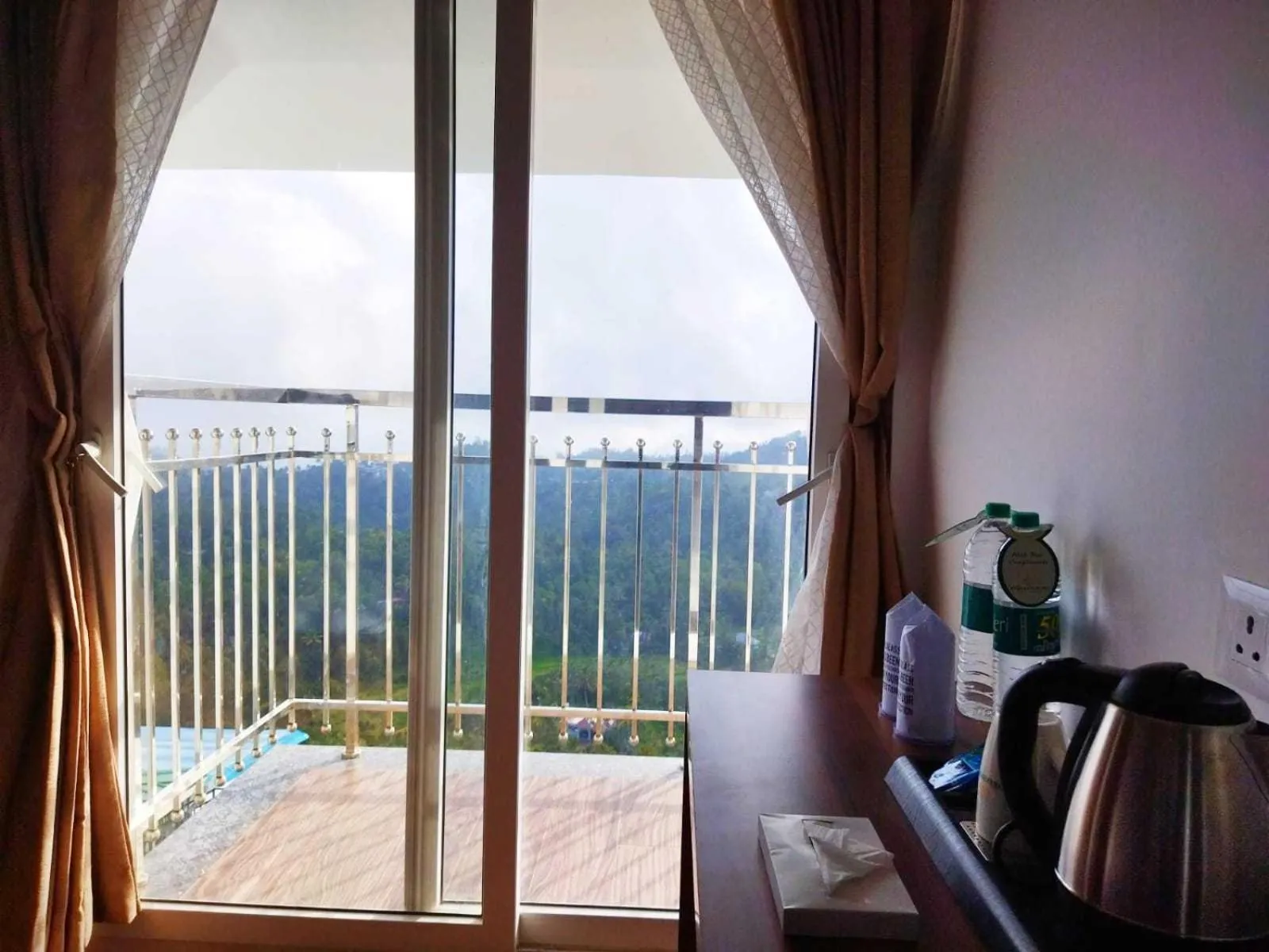 Balcony/Terrace, Bed in Ramee Wolkenburg Resort & Spa, Munnar