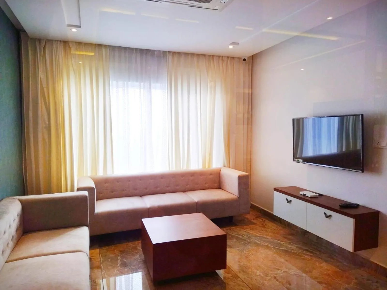 Lounge or bar in WOLKENBURG RESORT & SPA