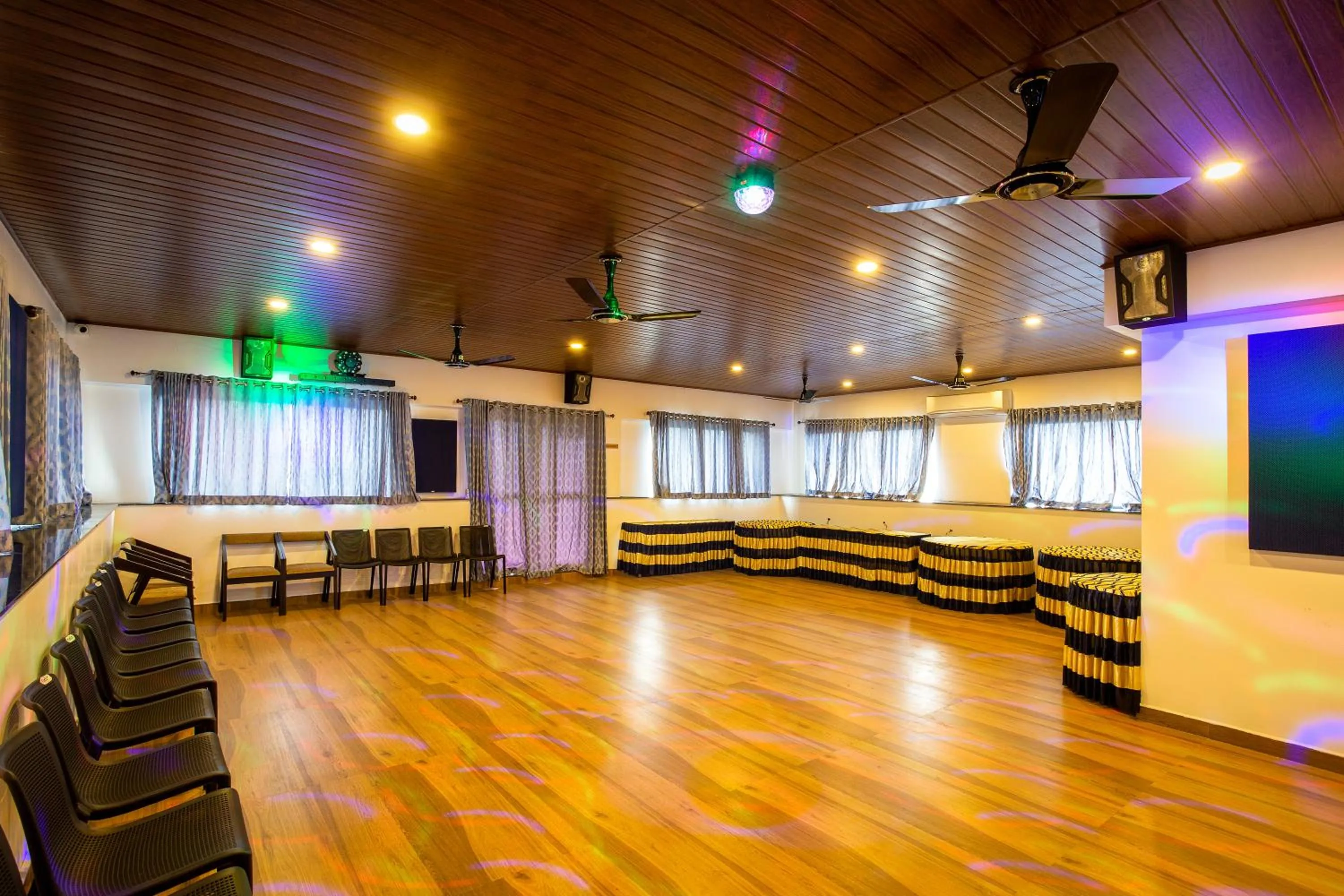 Meeting/conference room in Ramee Wolkenburg Resort & Spa, Munnar