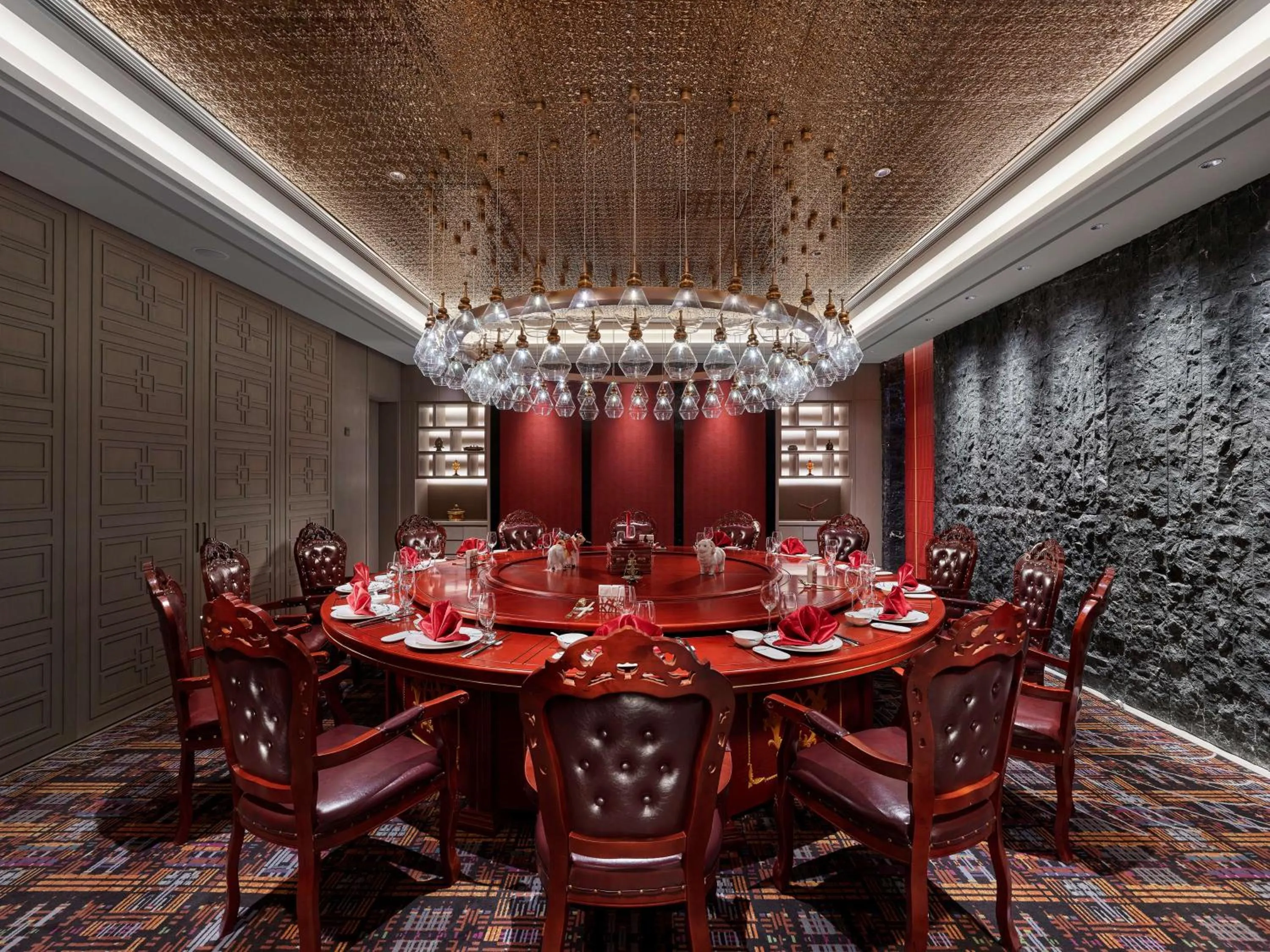 Restaurant/places to eat in Hilton Shigatse