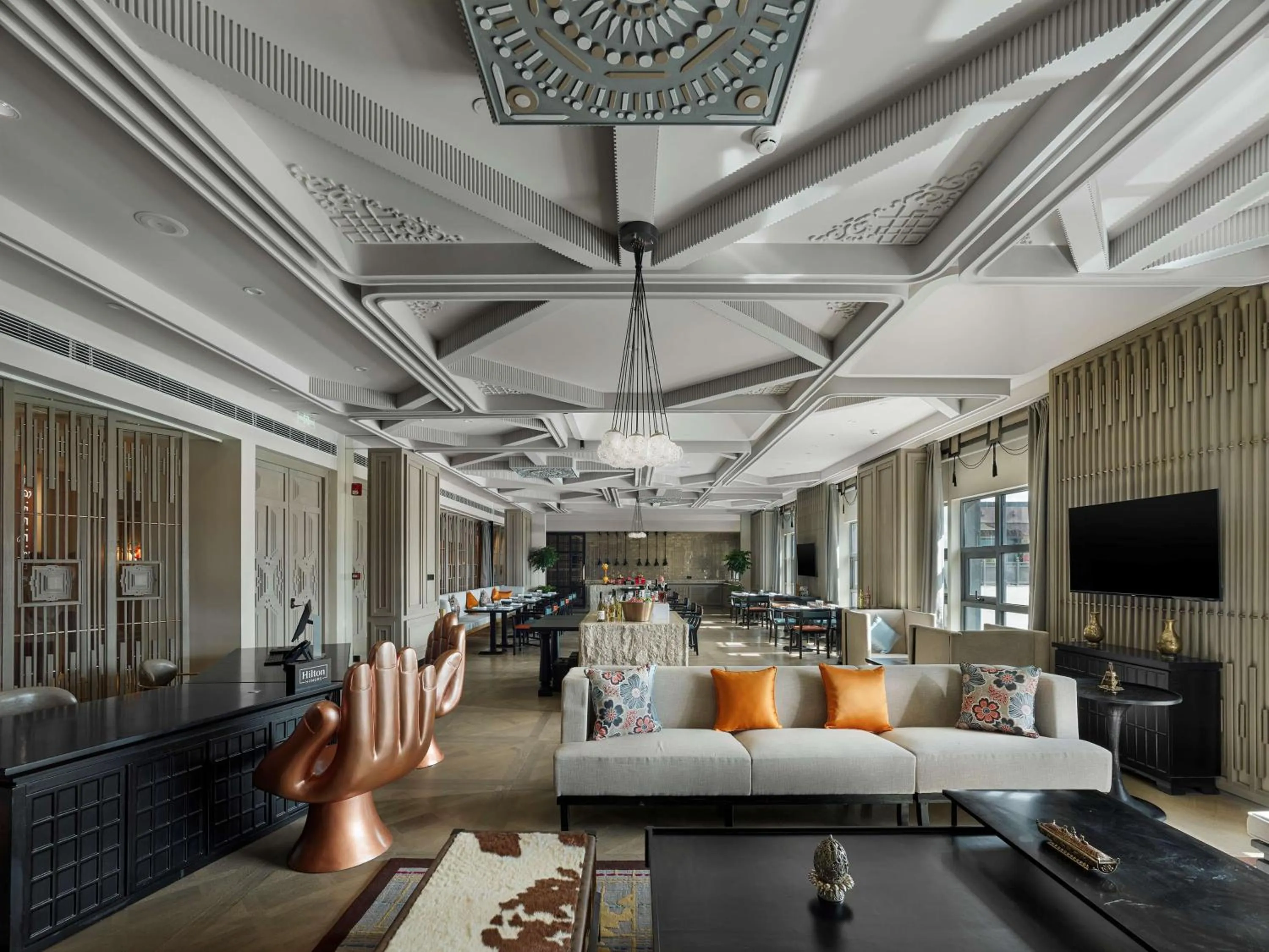 Property building, Bed in Hilton Shigatse