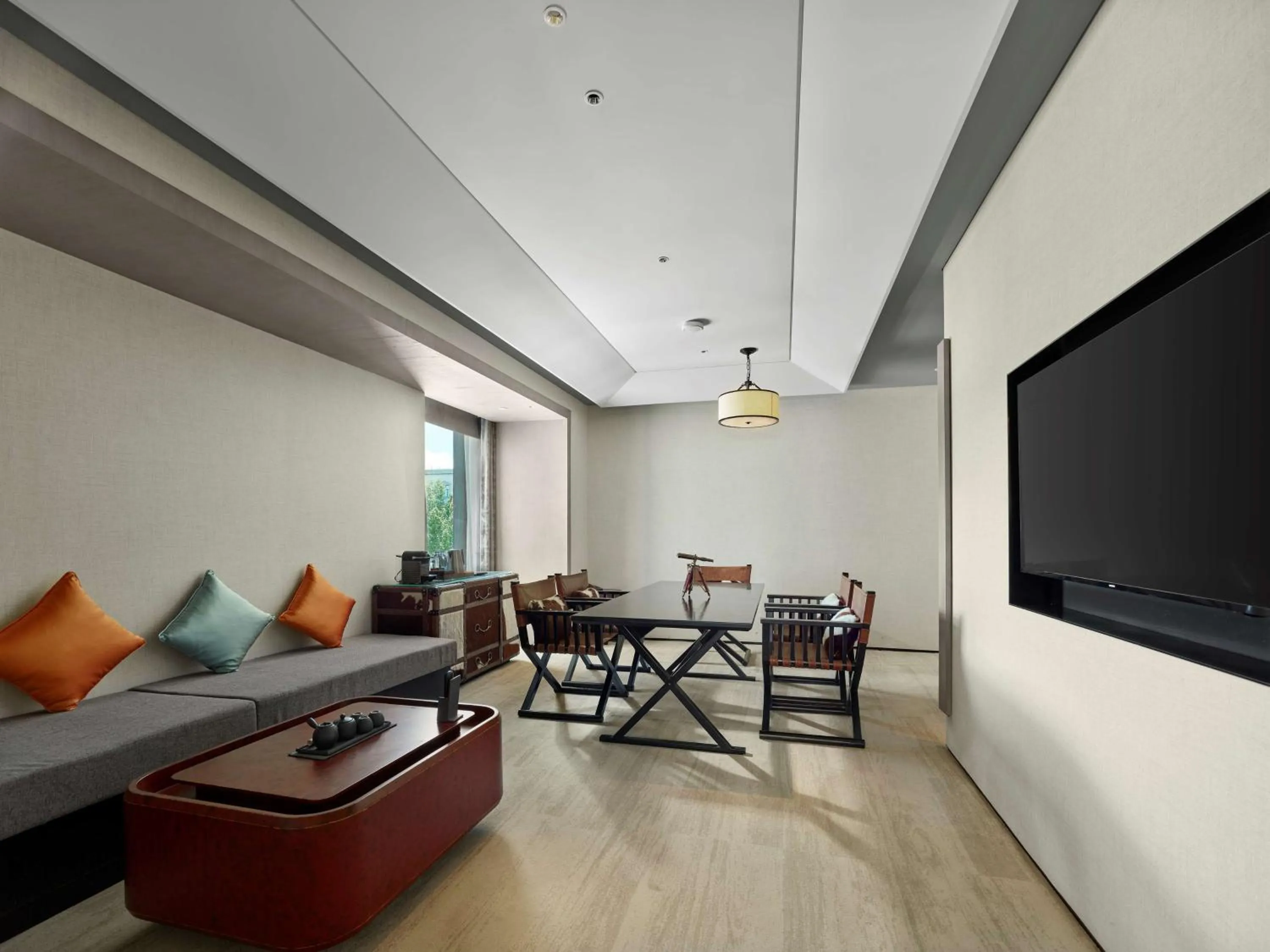 Living room in Hilton Shigatse