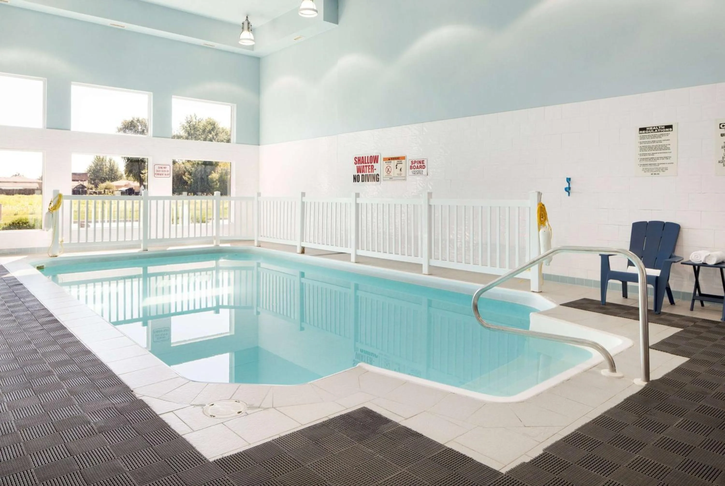 Swimming pool in Days Inn by Wyndham Leamington