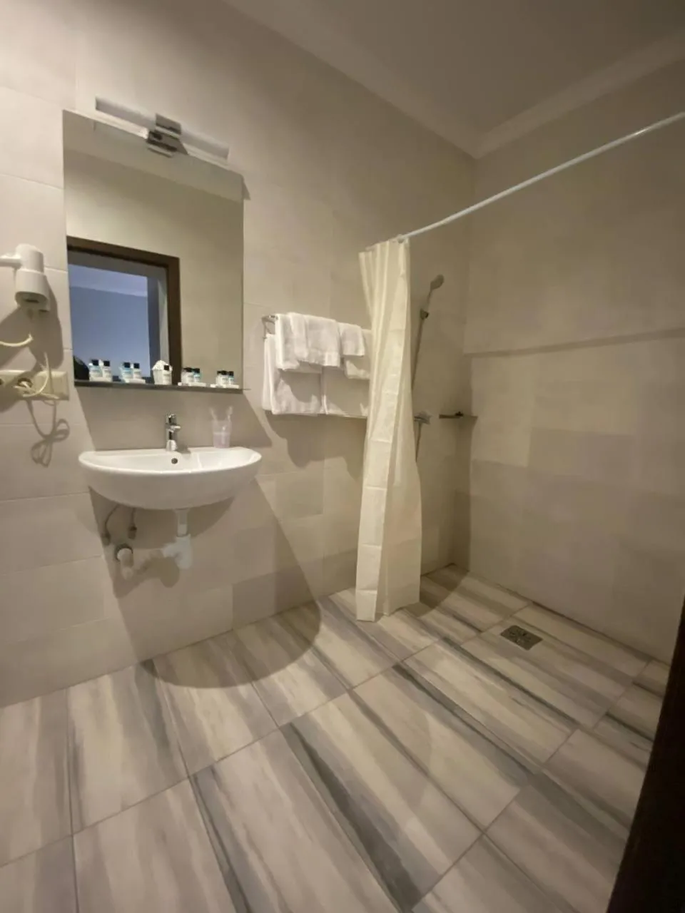 Shower in T&S Apart-Hotel