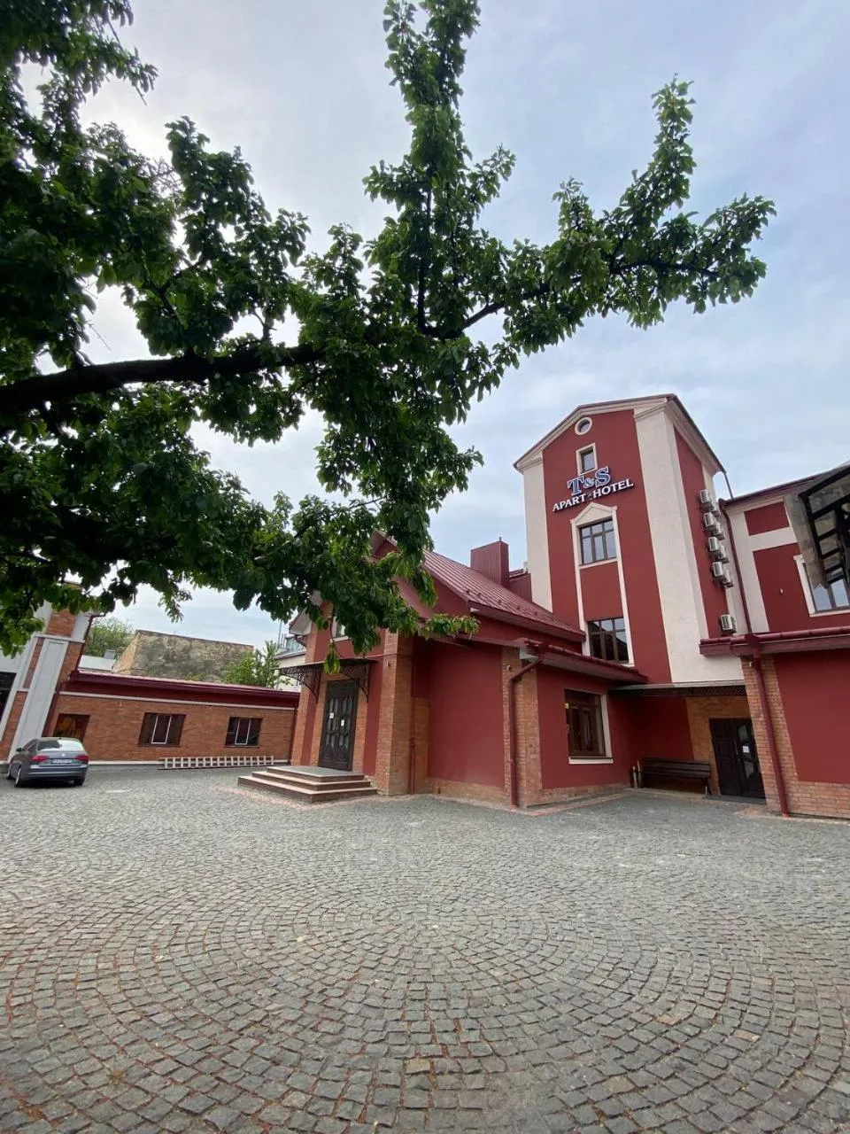 Property building in T&S Apart-Hotel