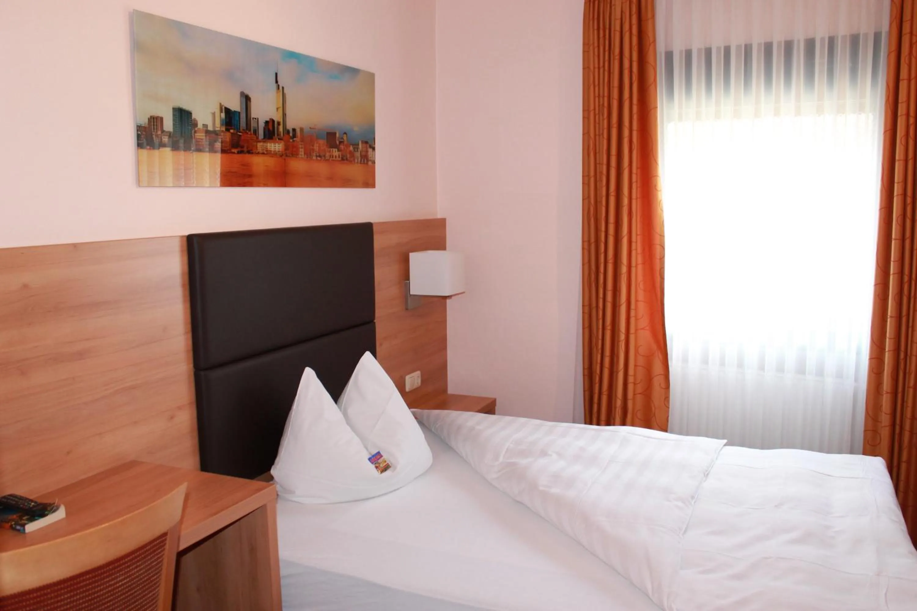 Photo of the whole room, Bed in Hotel Hübler