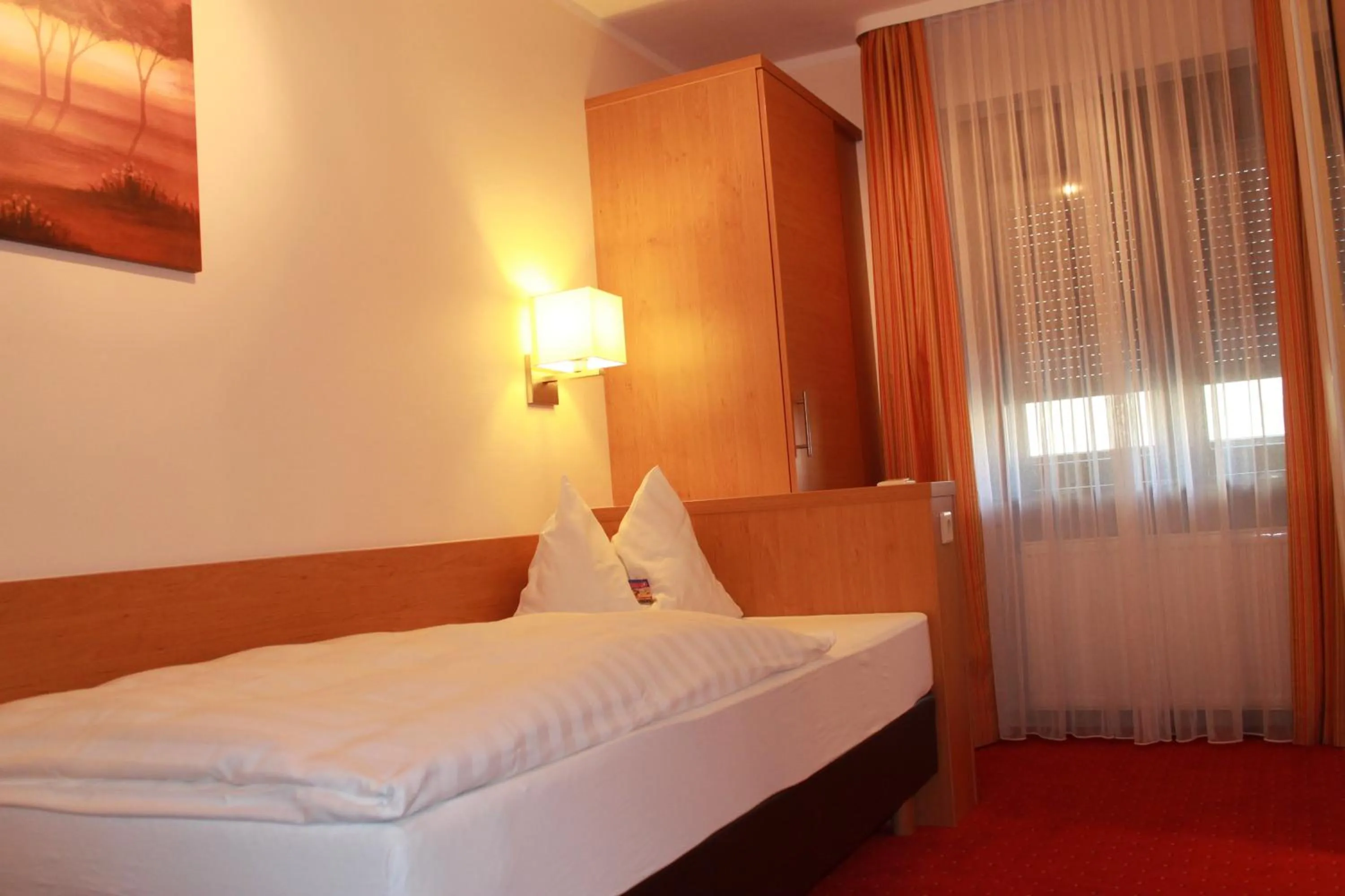 Photo of the whole room, Bed in Hotel Hübler