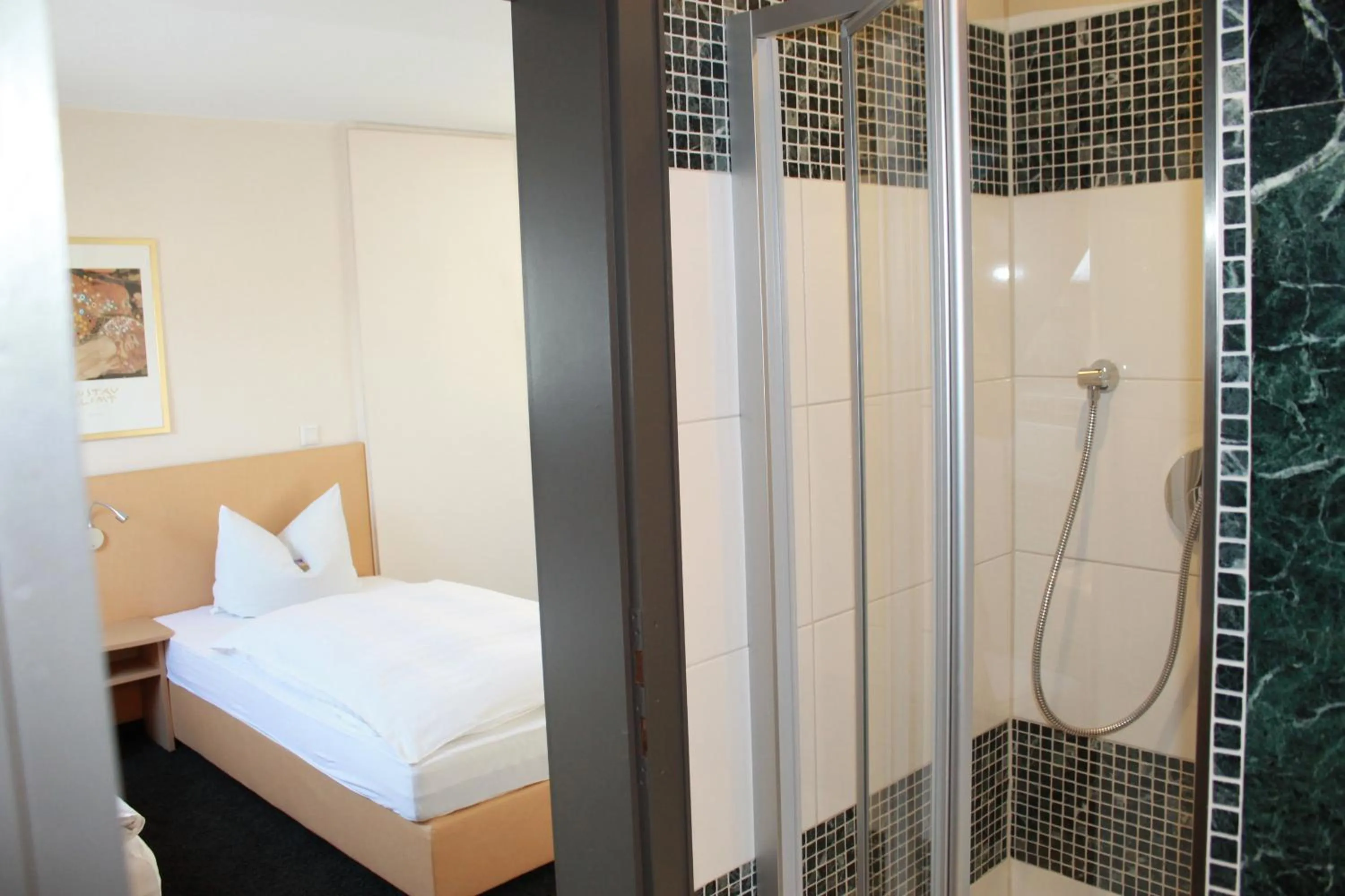 Photo of the whole room, Bed in Hotel Hübler