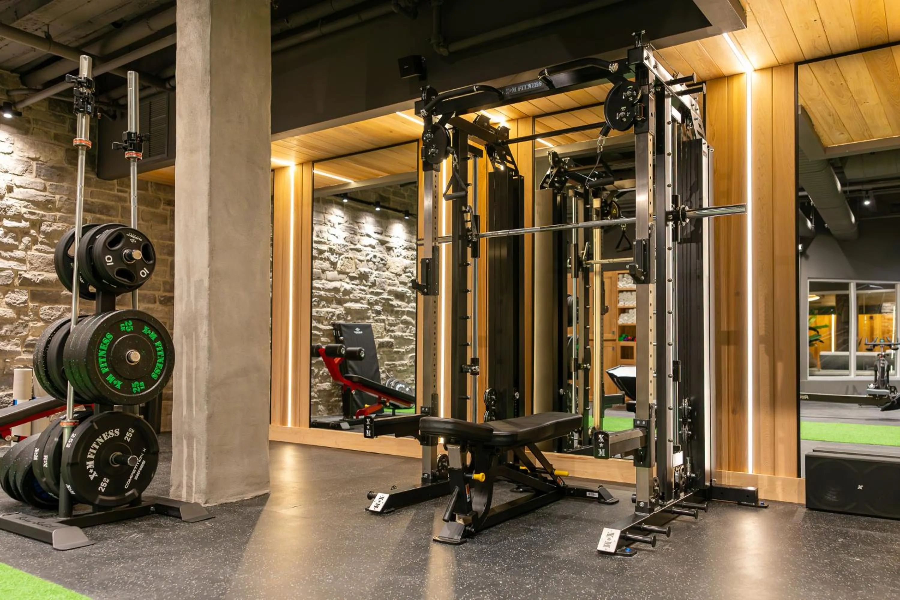 Fitness centre/facilities in Hotel Manoir Victoria