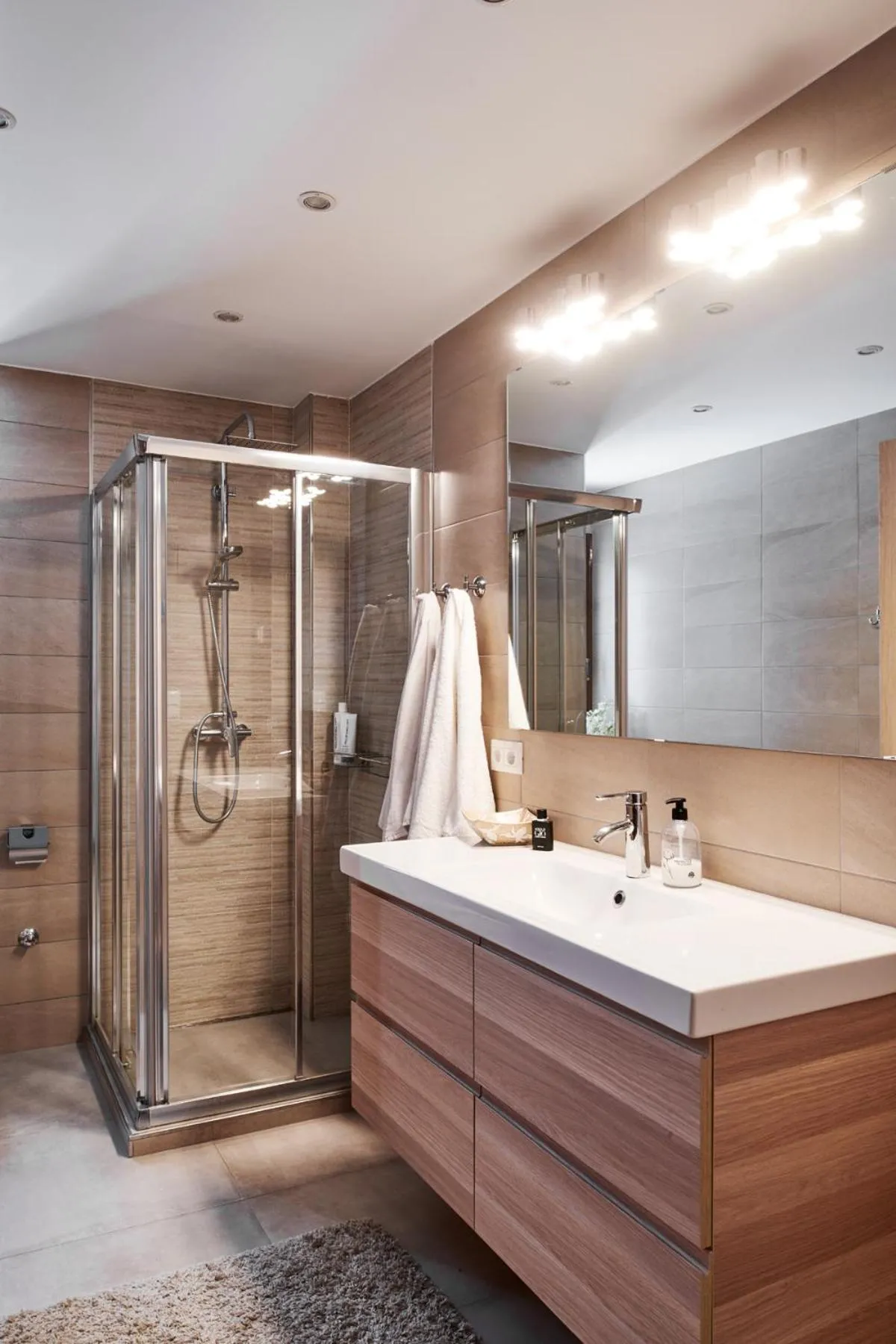 Bathroom in Balcon de Europa