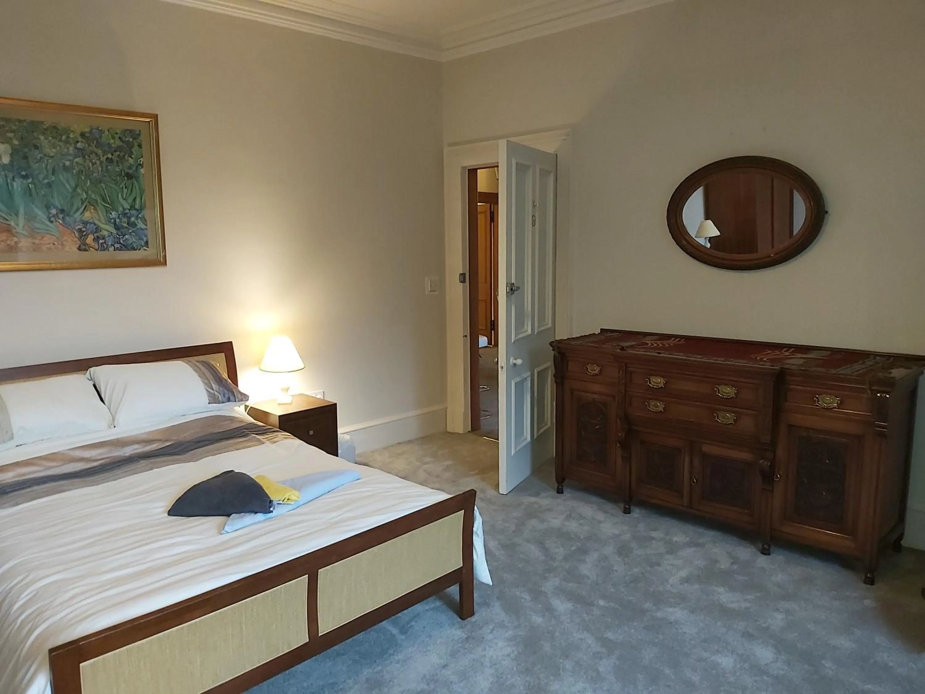 Bed in Kirkhouse