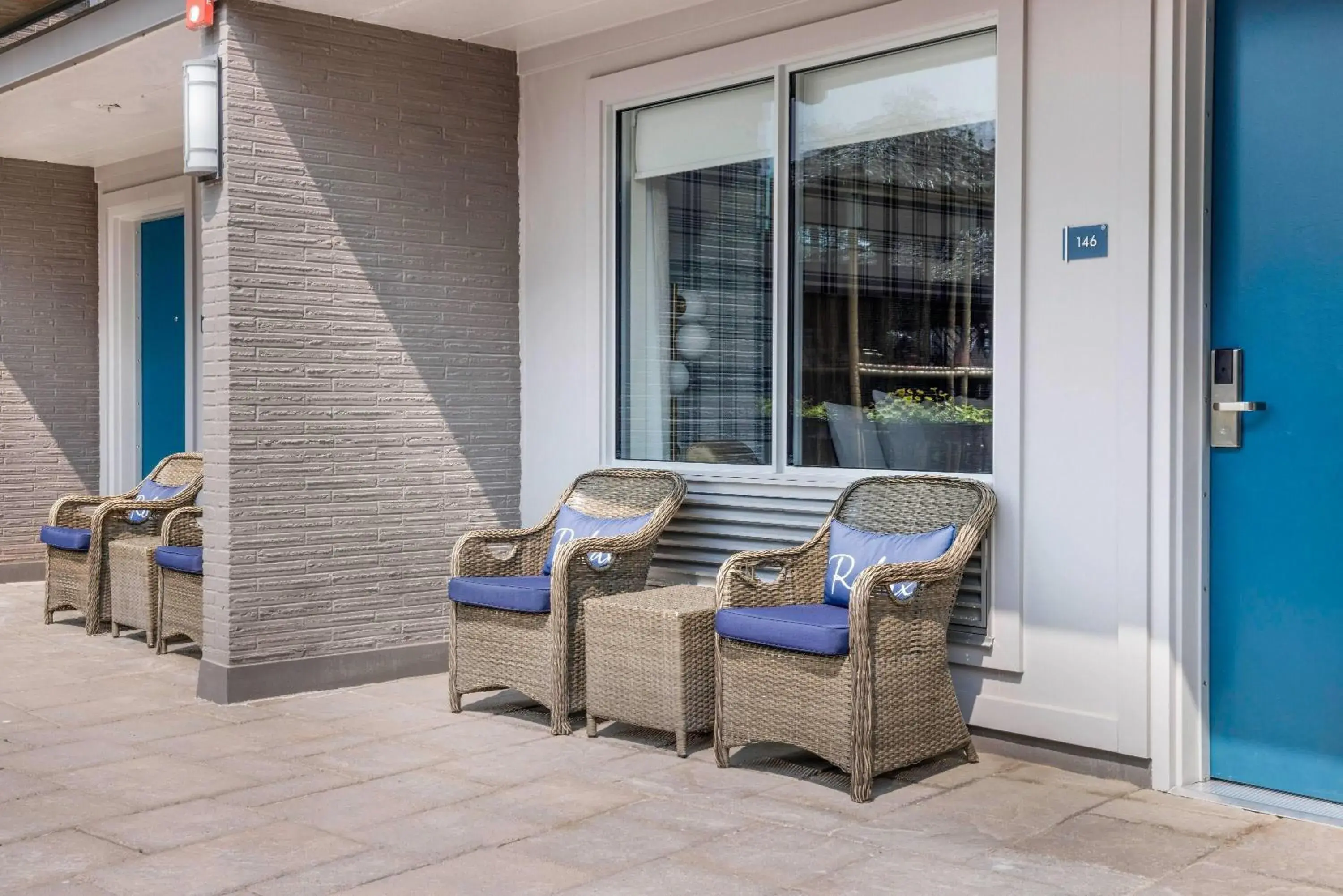 Bed in Travelodge by Wyndham Niagara Falls At the Falls Bed in Travelodge by Wyndham Niagara Falls At the Falls