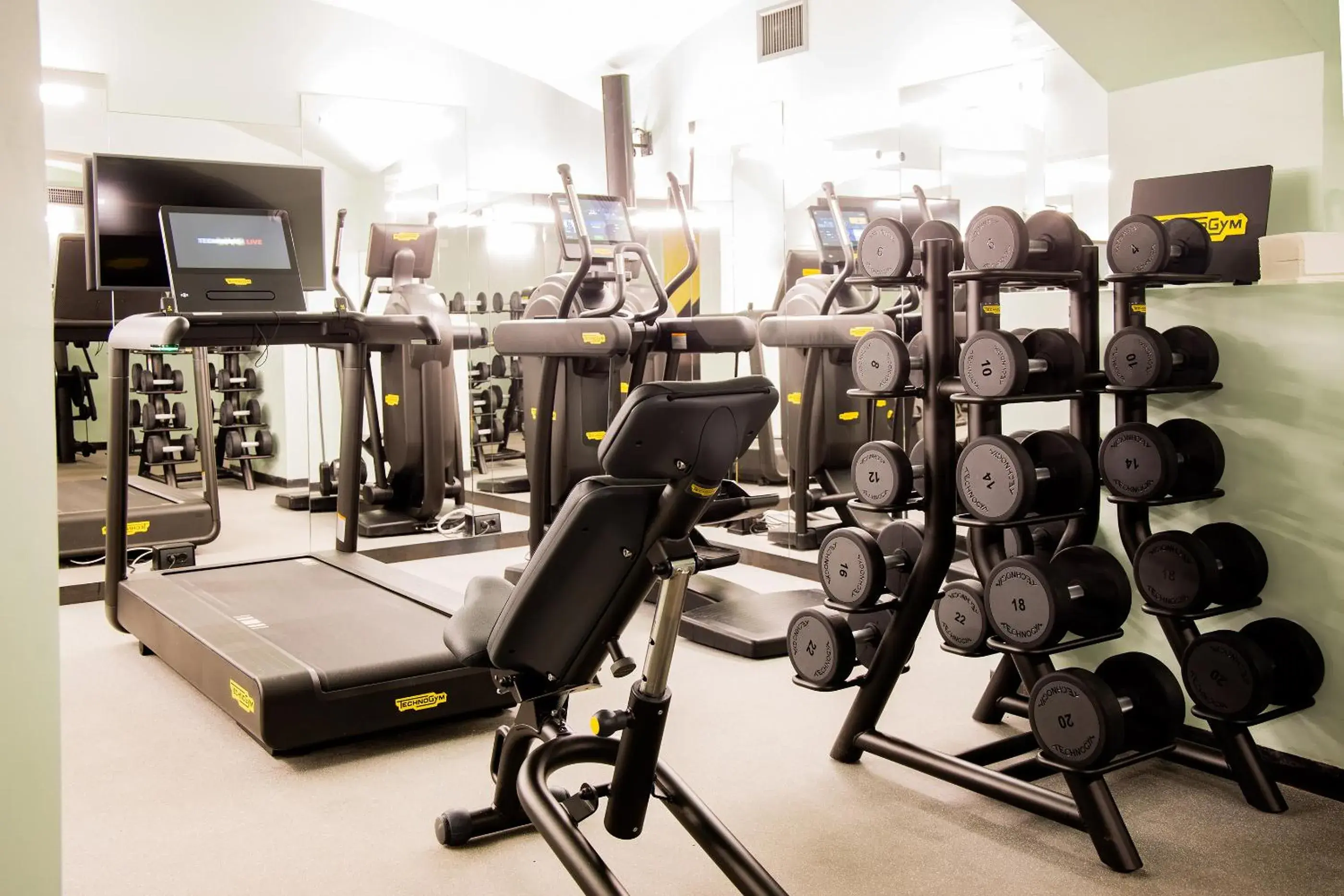 Fitness centre/facilities in 25hours Hotel Florence Piazza San Paolino Fitness centre/facilities in 25hours Hotel Florence Piazza San Paolino