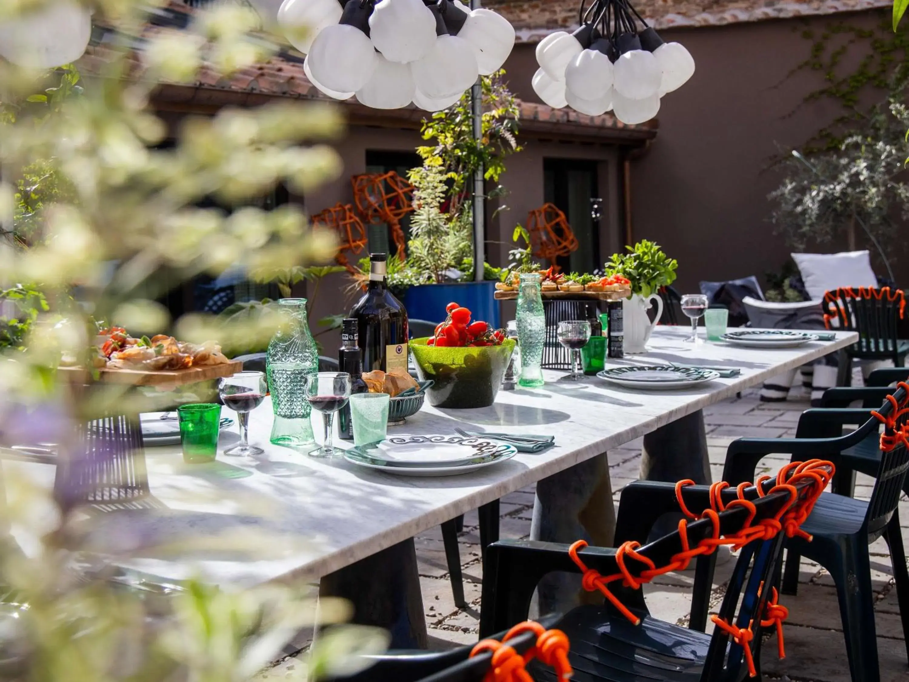 Bedroom in 25hours Hotel Florence Piazza San Paolino Bedroom in 25hours Hotel Florence Piazza San Paolino