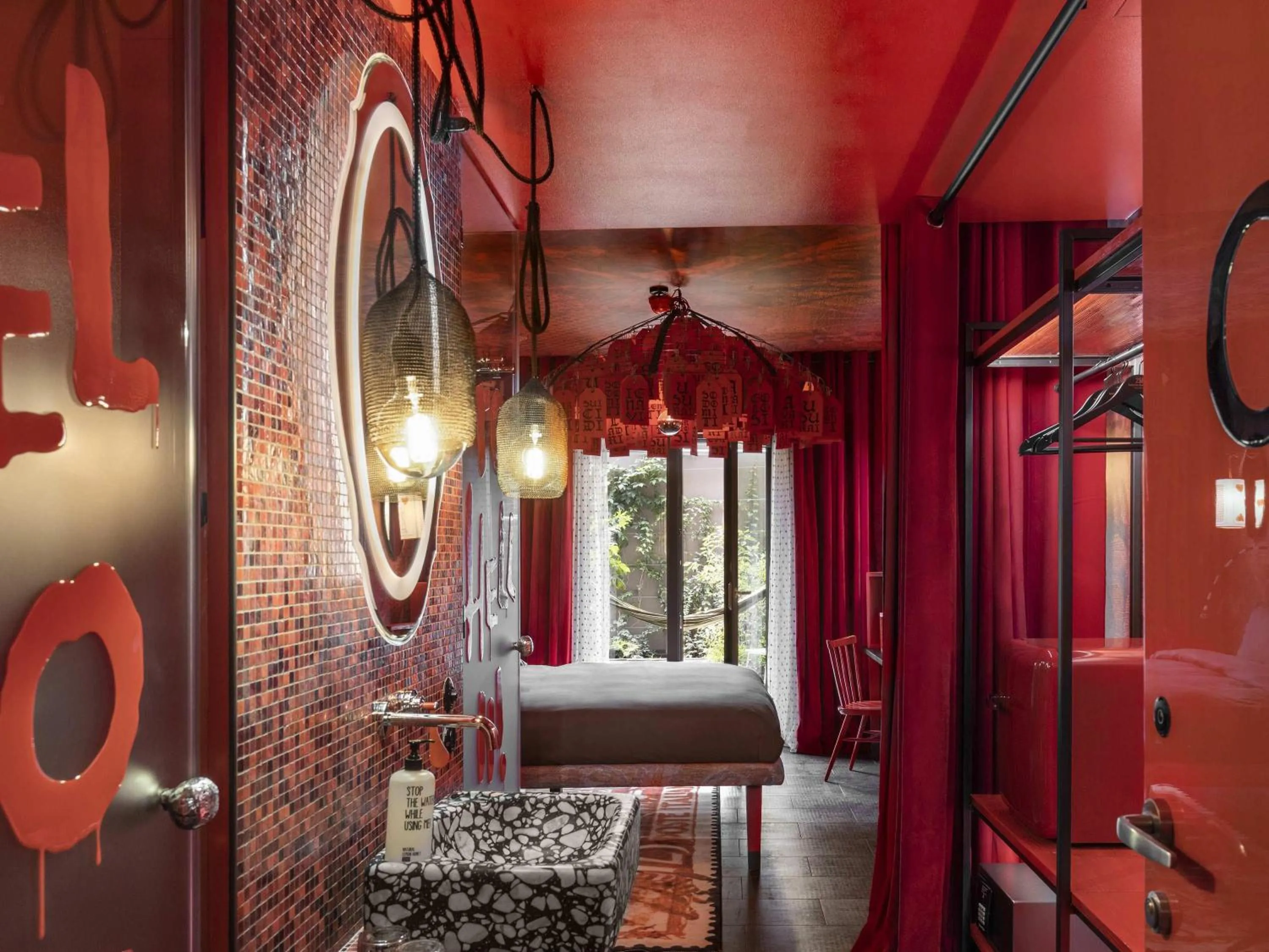 Bedroom, Bed in 25hours Hotel Florence Piazza San Paolino