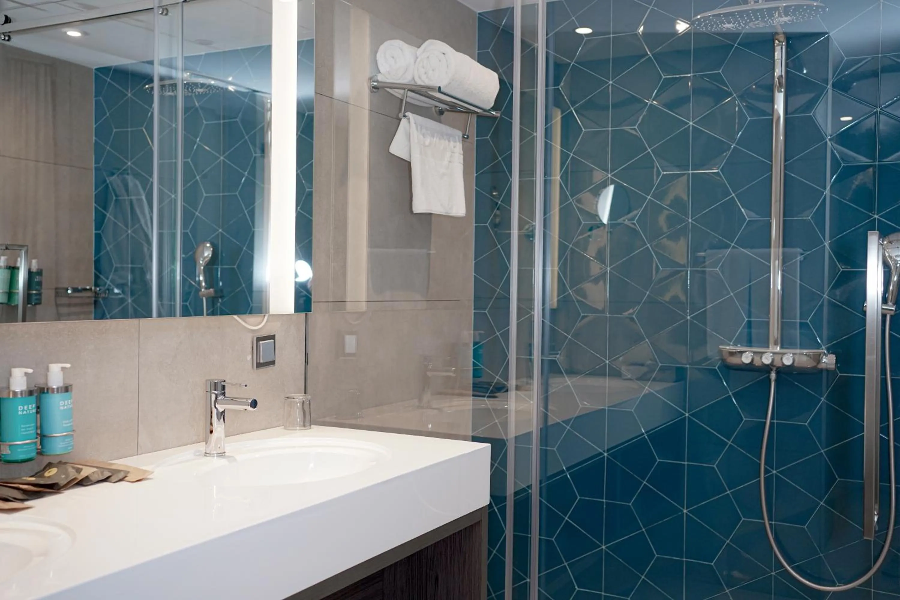 Shower in Novotel Bishkek City Center