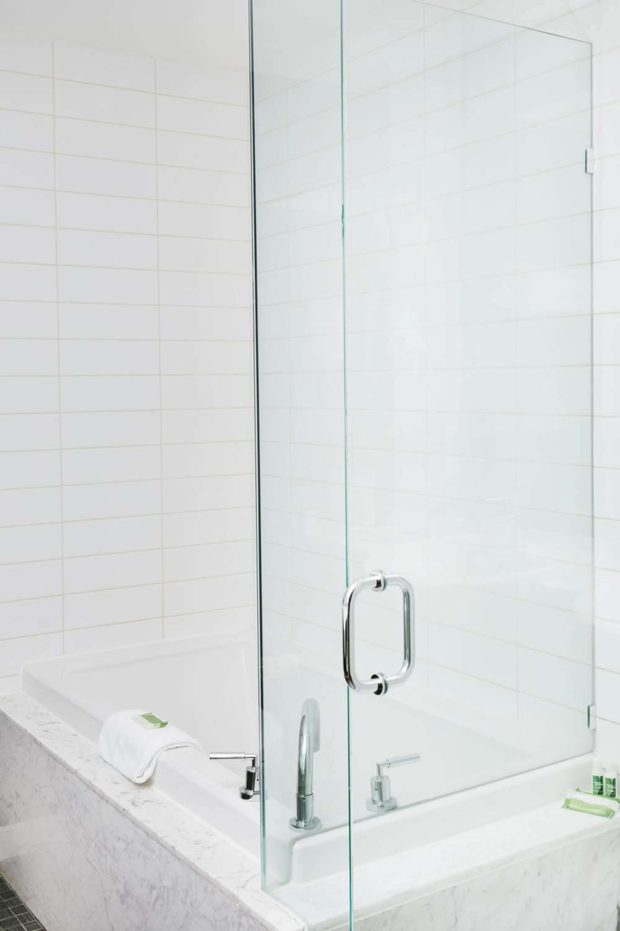 Bathroom in Moda Hotel