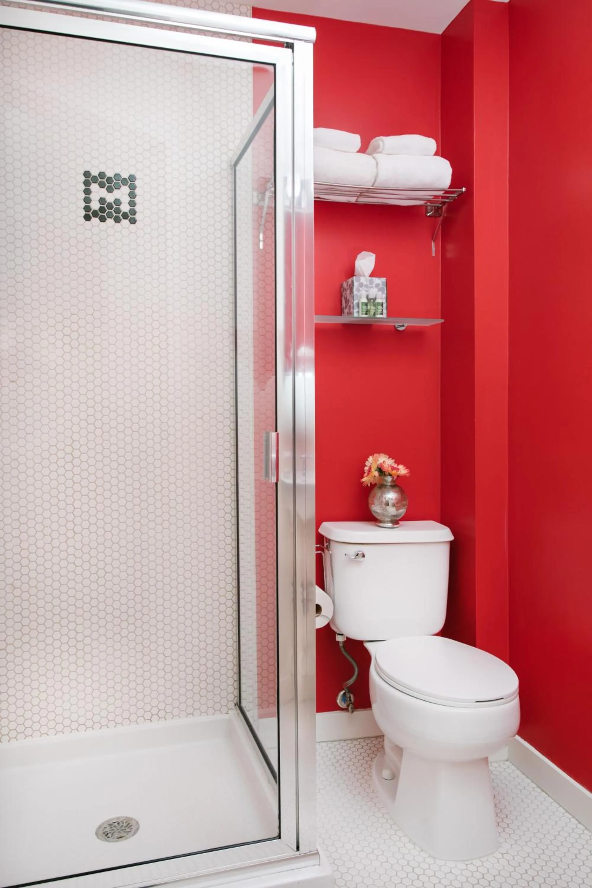 Bathroom in Moda Hotel