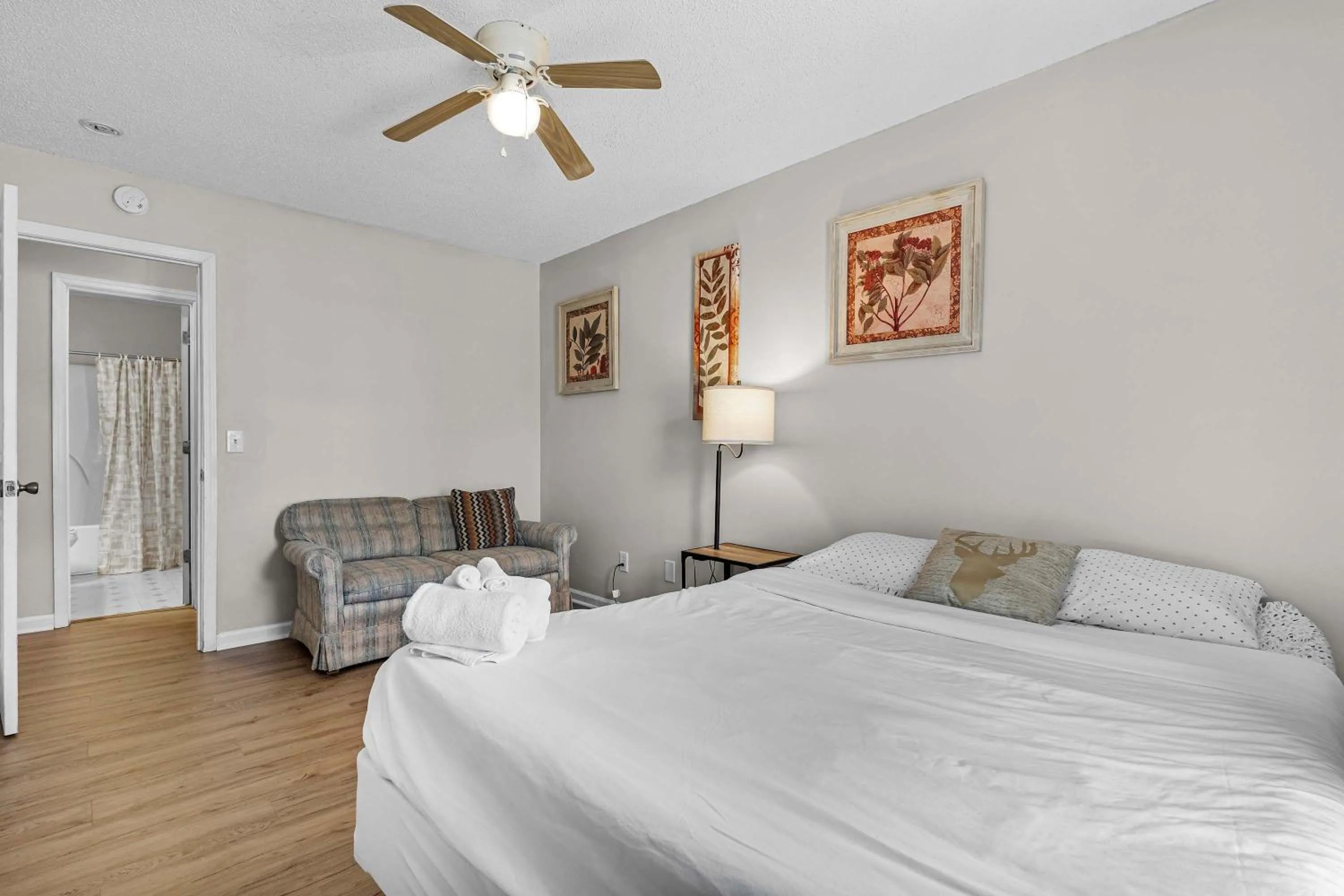 Bed in The Garnet Goliath Columbias Biggest BnB Yard