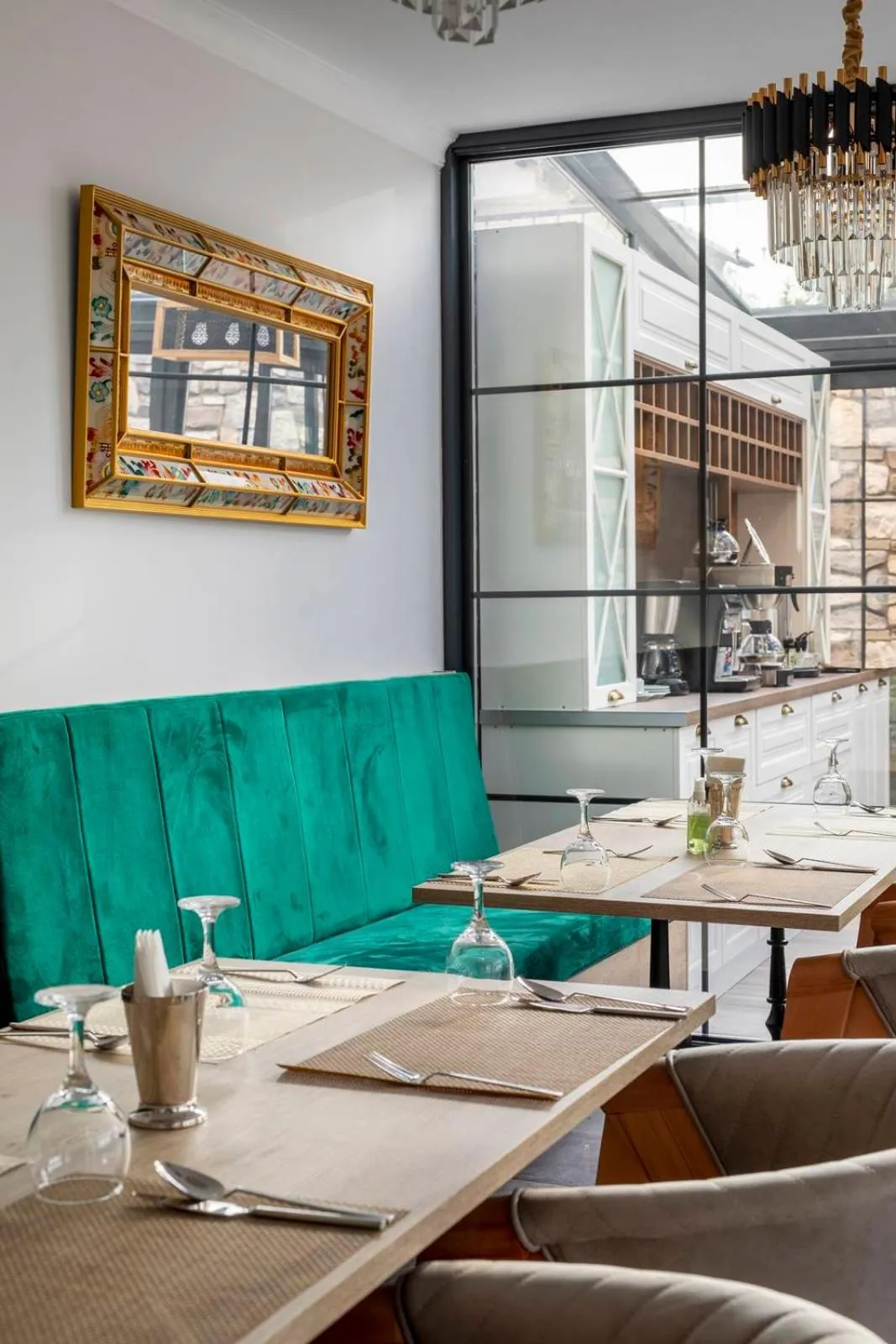 Restaurant/places to eat in LAGUN CASTLE HOTEL&SPA