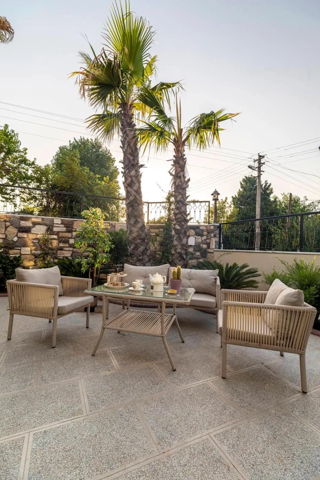 Garden in LAGUN CASTLE HOTEL&SPA