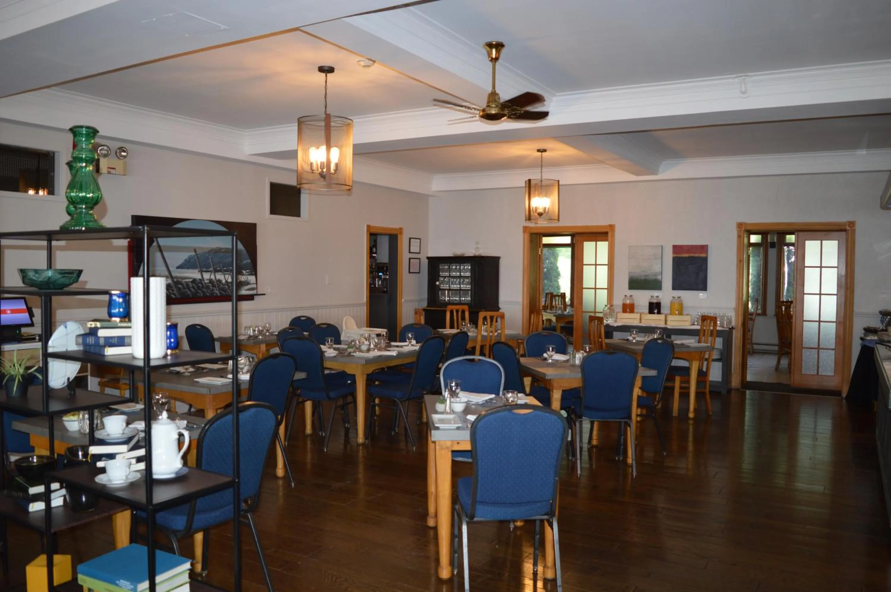 Restaurant/places to eat in Hotel Cap-aux-Pierres