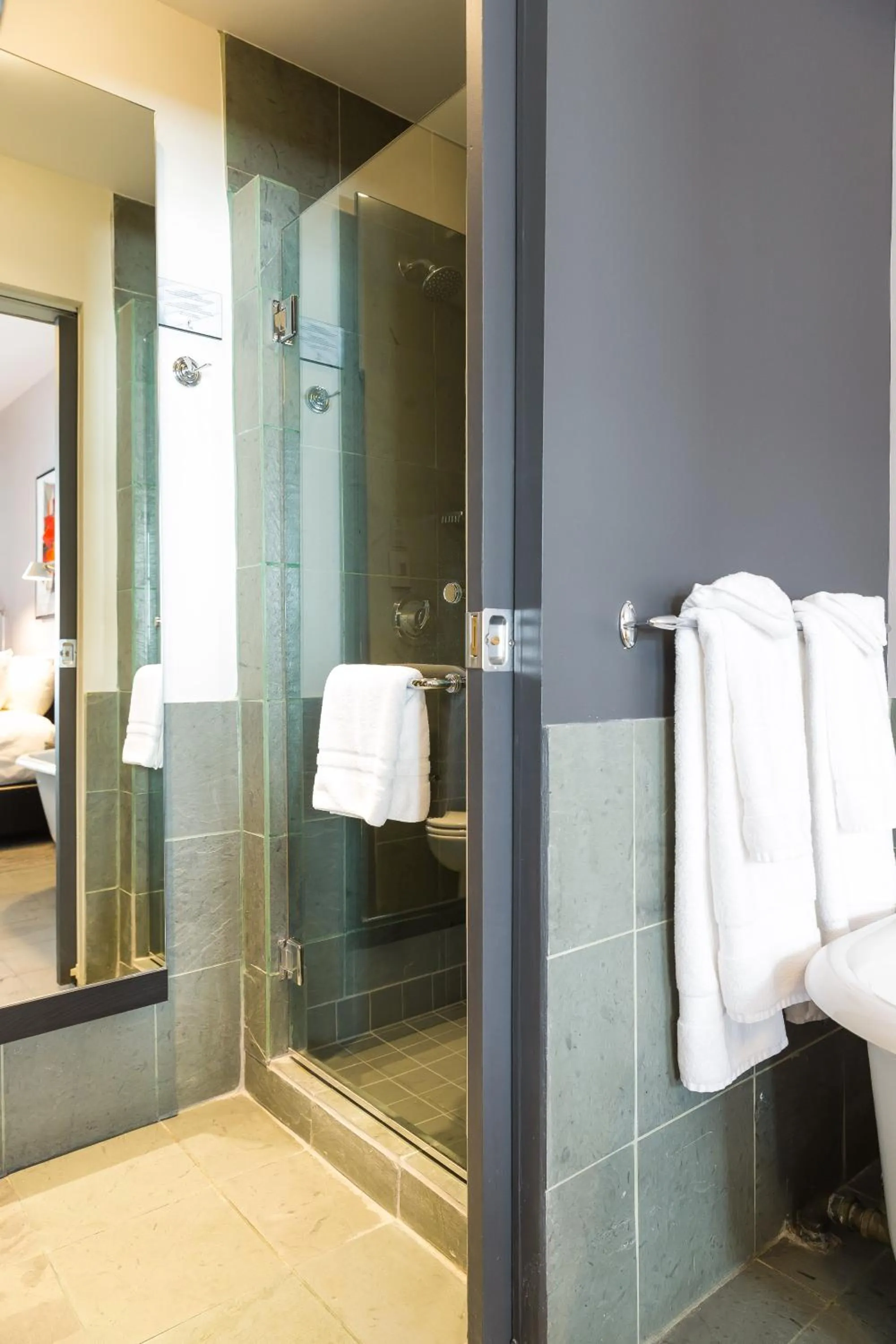 Bedroom in Hotel le Priori