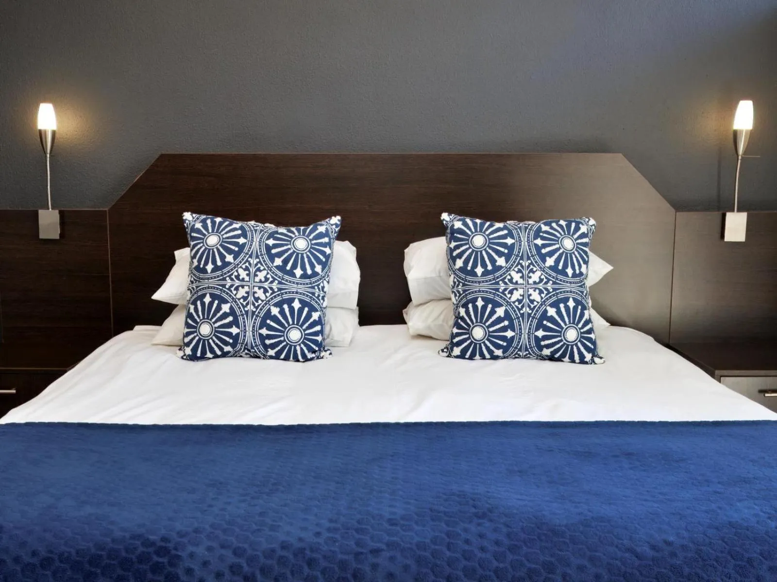 Bed in Beachwood Inn Melkbosstrand