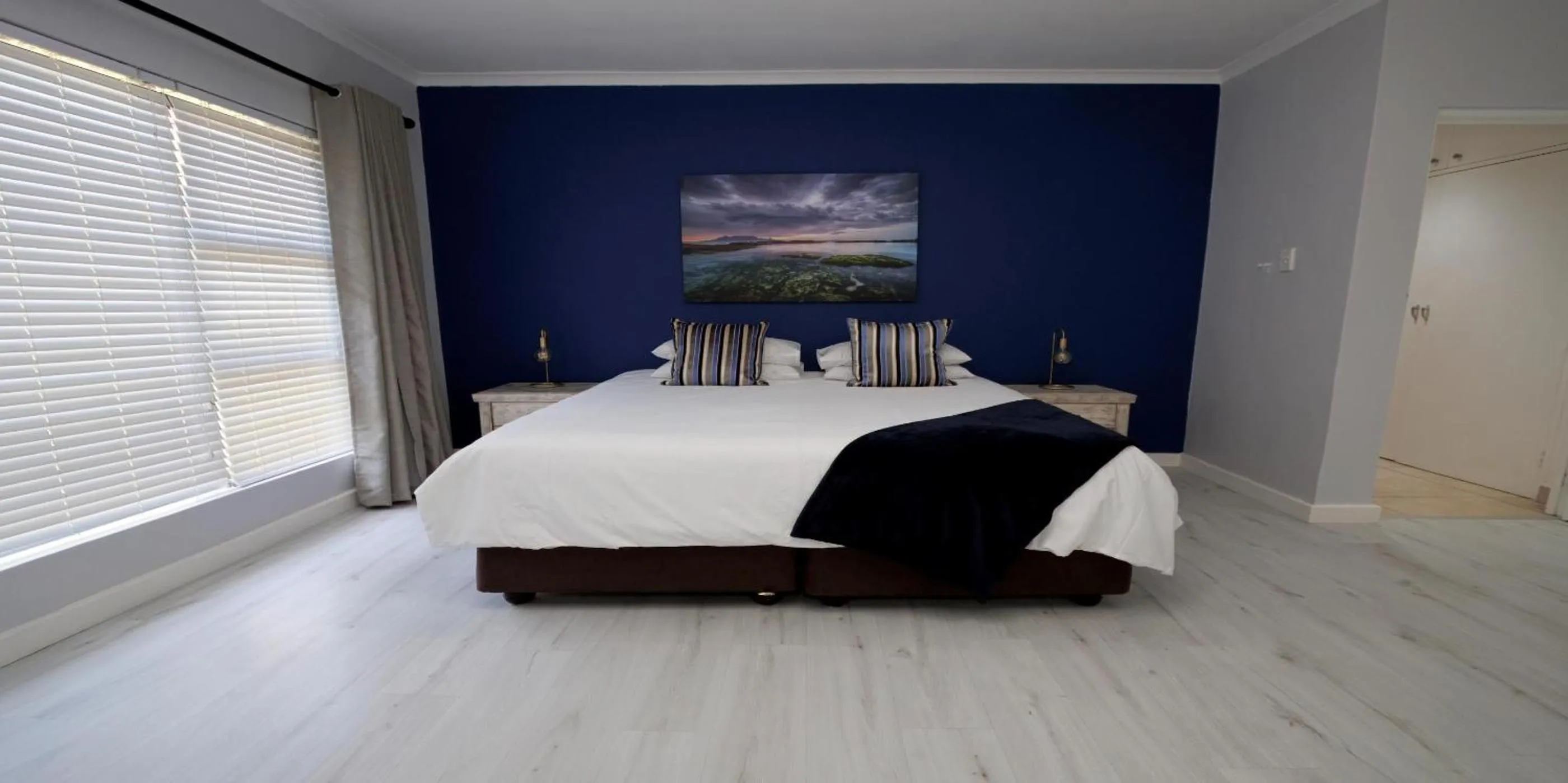 Bed in Beachwood Inn Melkbosstrand