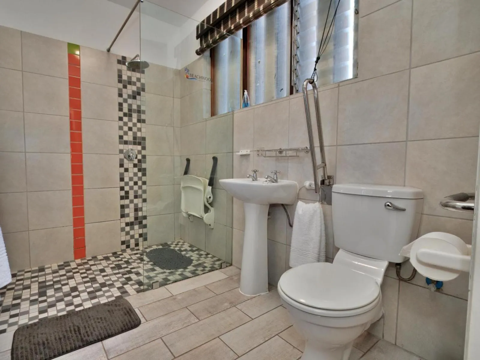 Bathroom in Beachwood Inn Melkbosstrand