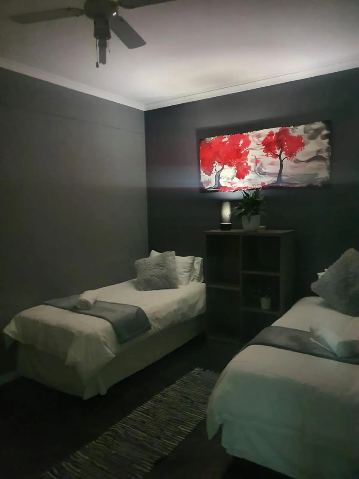 Bed in Beachwood Inn Melkbosstrand