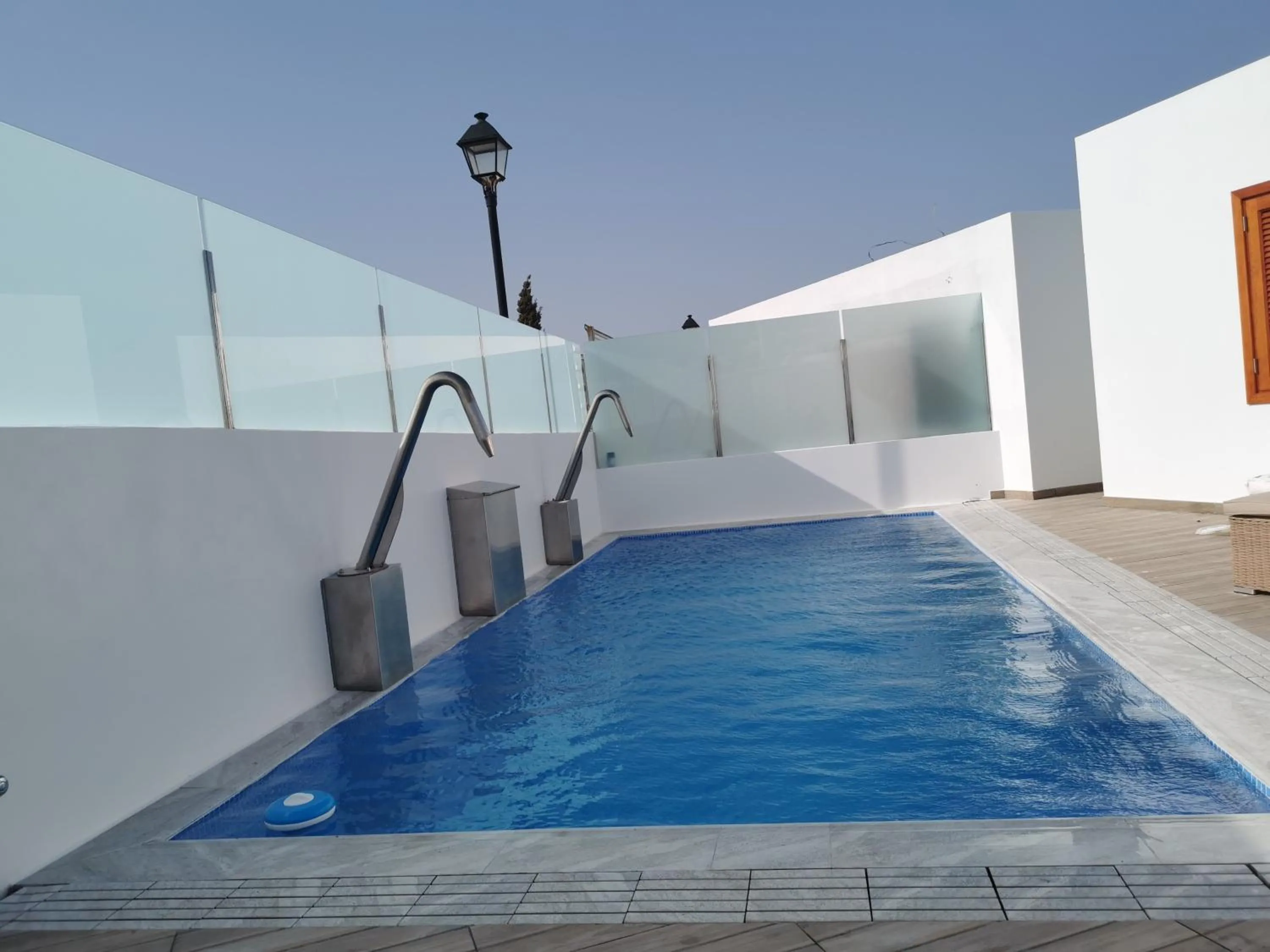 Luxury Villas Anjomacar
