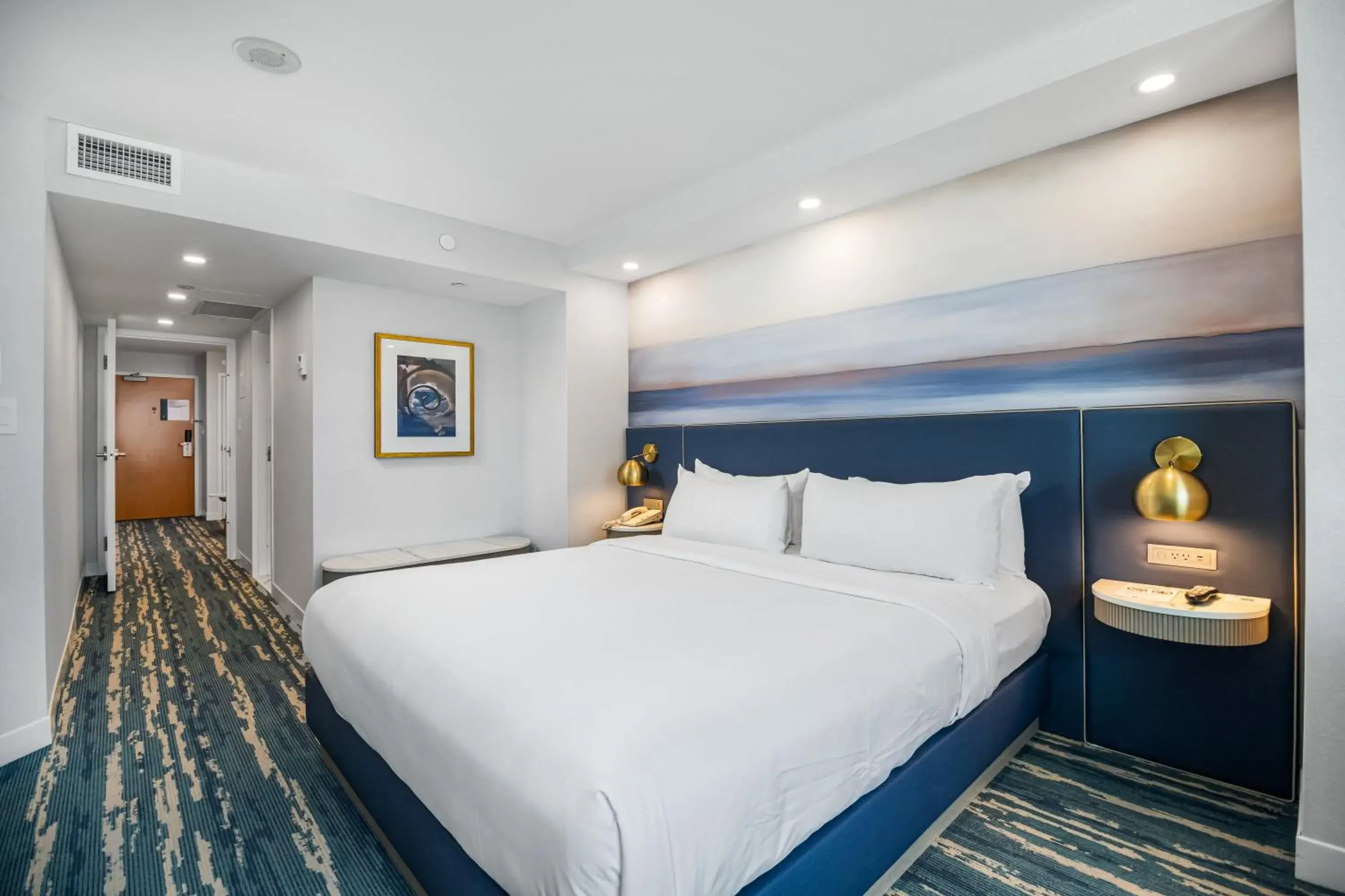 Bed in Tower Hotel at Fallsview Bed in Tower Hotel at Fallsview