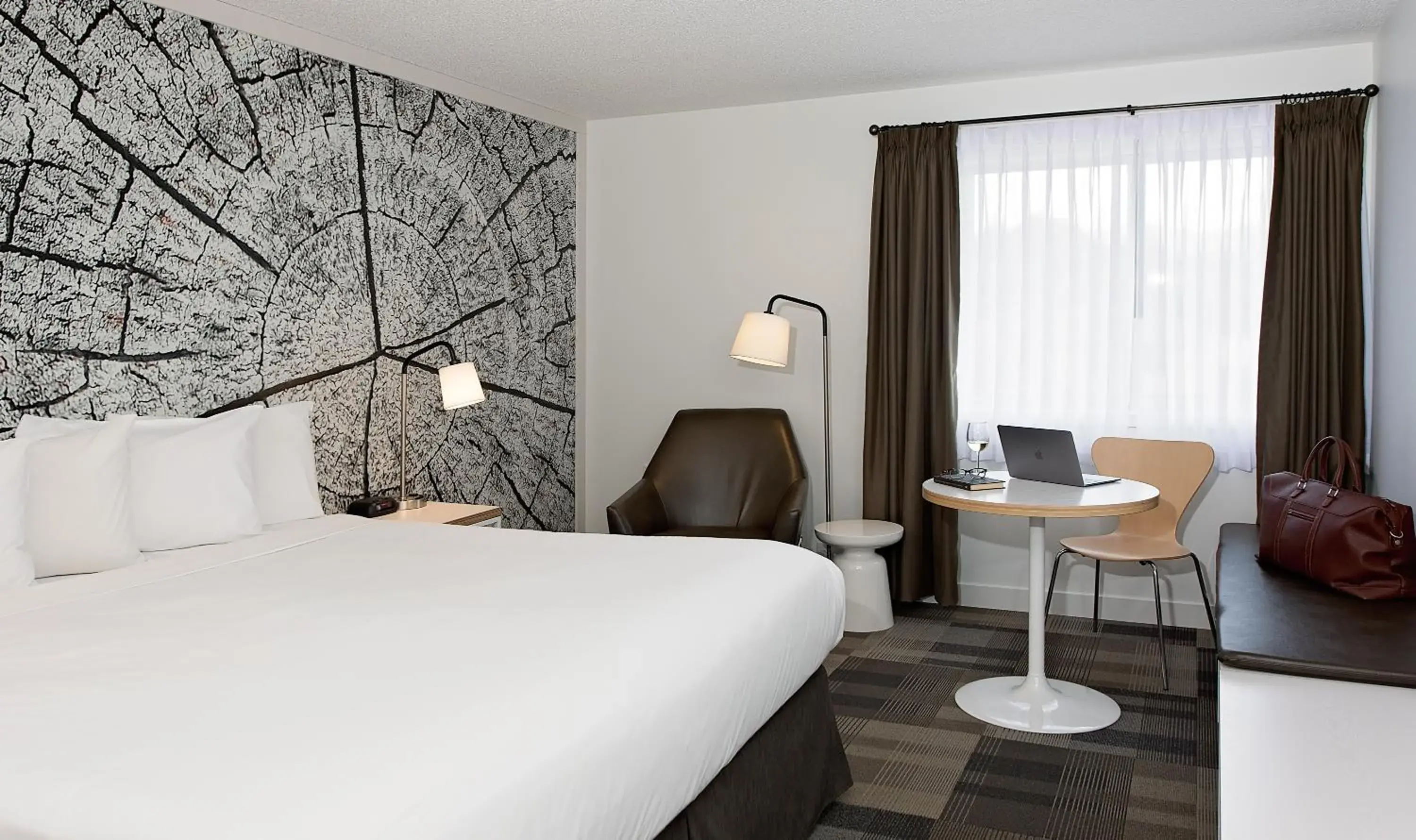 Coast King in Coast Canmore Hotel & Conference Centre Coast King in Coast Canmore Hotel & Conference Centre