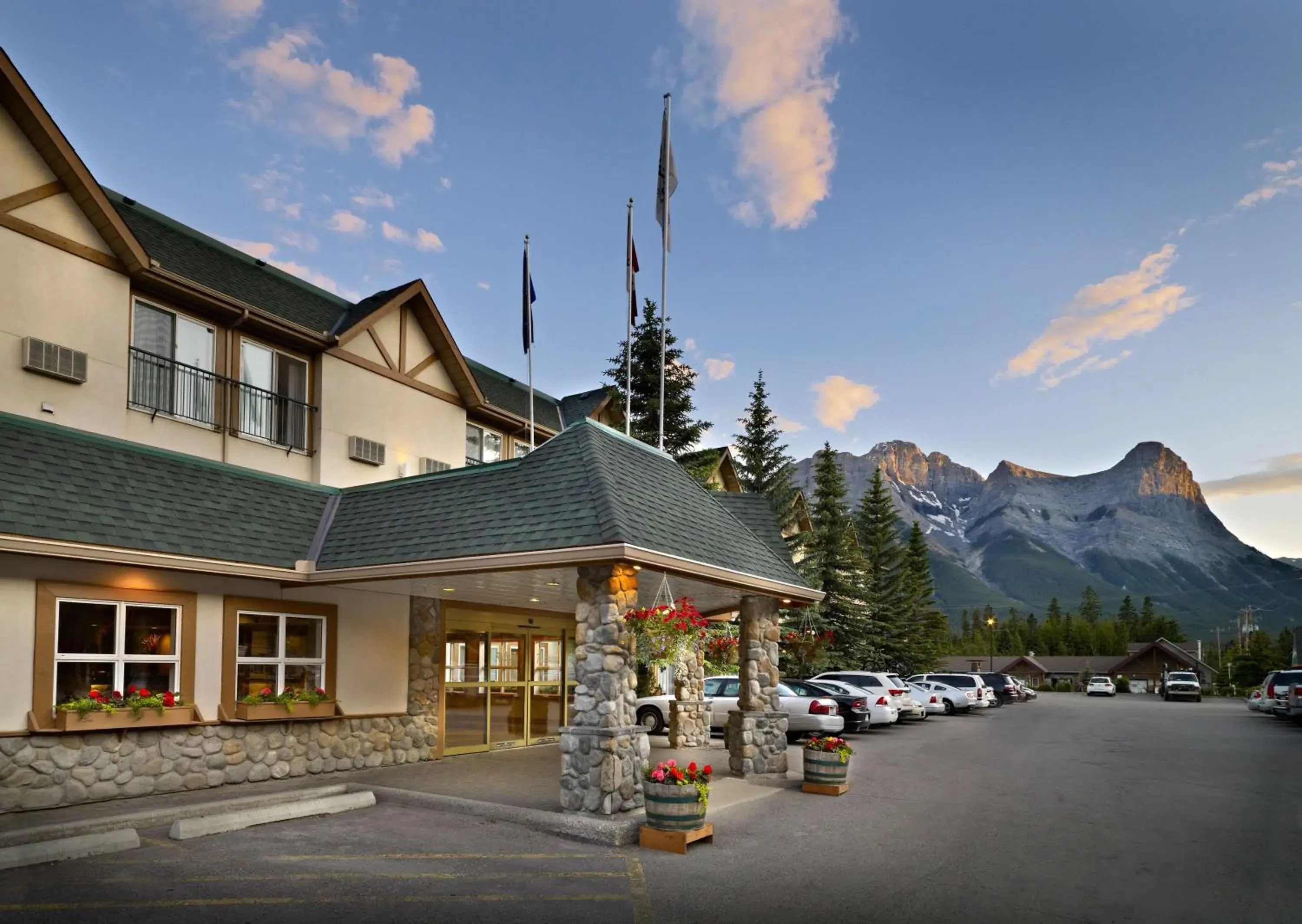 Property building in Coast Canmore Hotel & Conference Centre Property building in Coast Canmore Hotel & Conference Centre