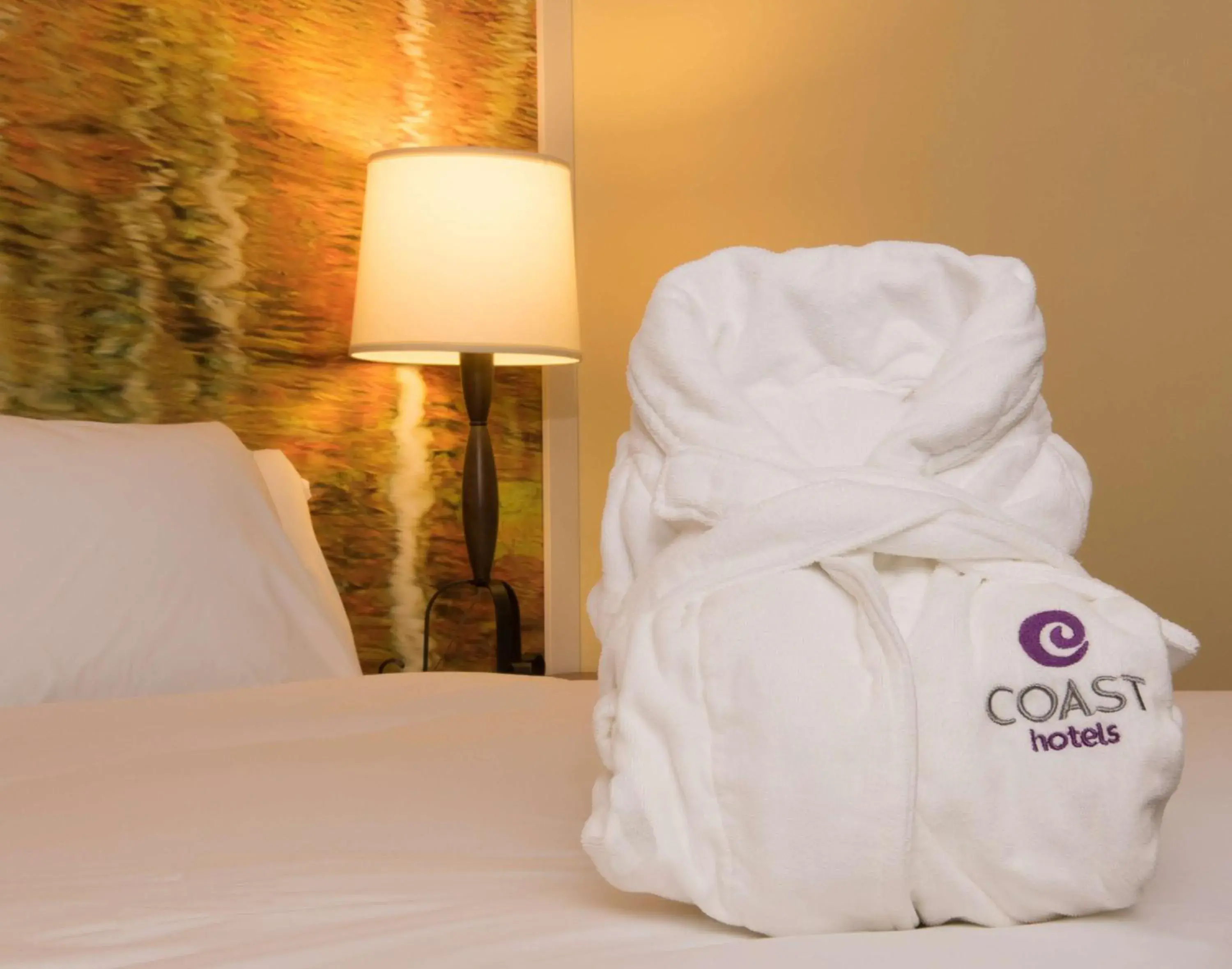 Bedroom, Bed in Coast Canmore Hotel & Conference Centre Bedroom, Bed in Coast Canmore Hotel & Conference Centre