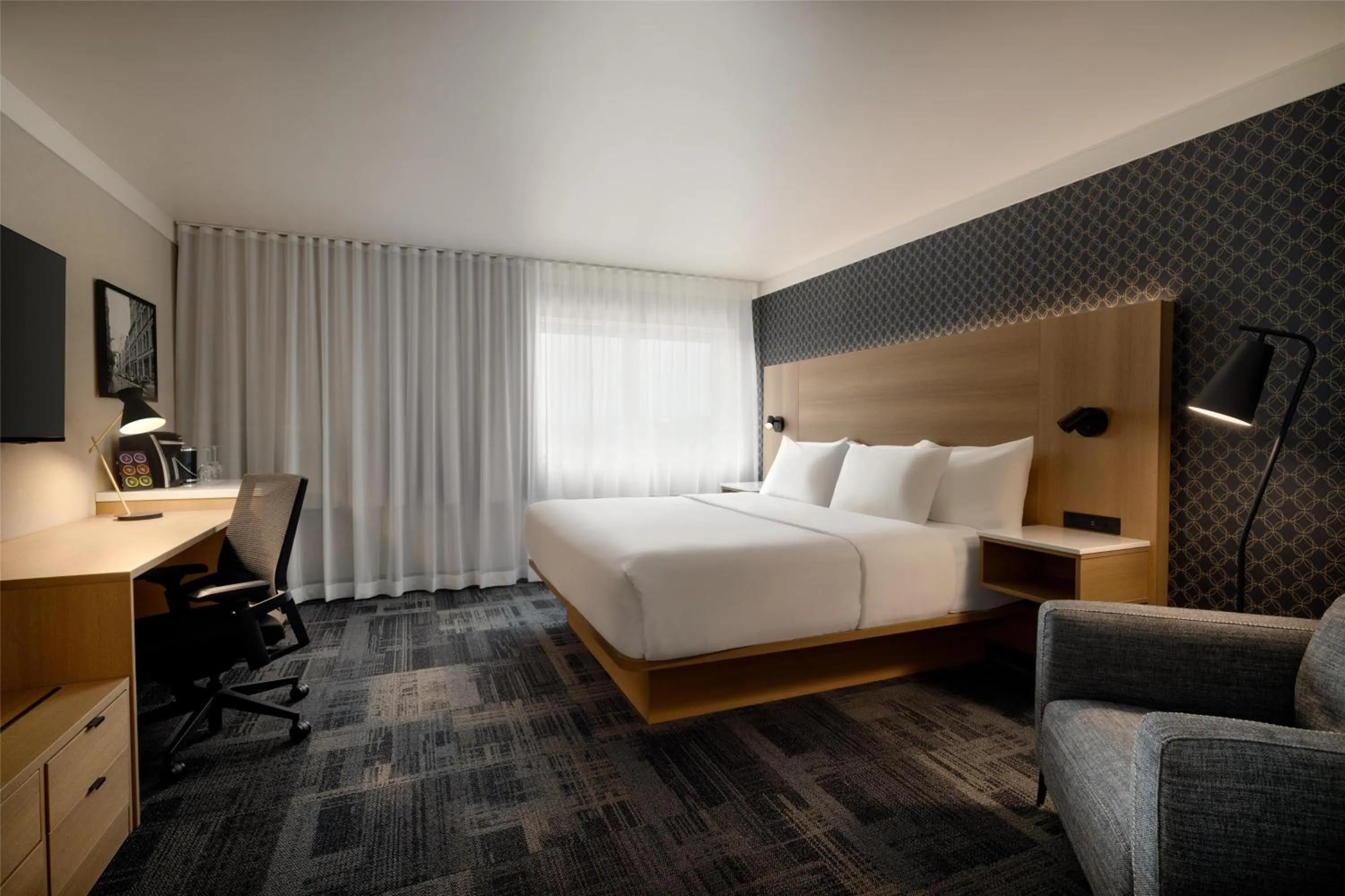 Bedroom, Bed in Best Western Plus City Centre Centre-Ville